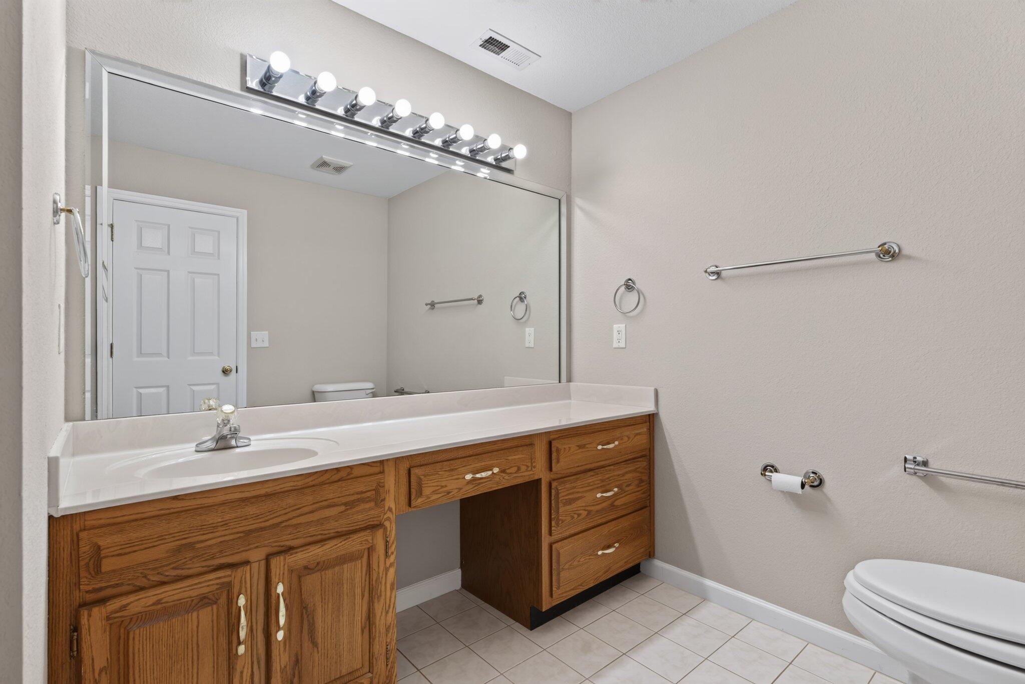 653 Flagstone Drive Property Photo 20