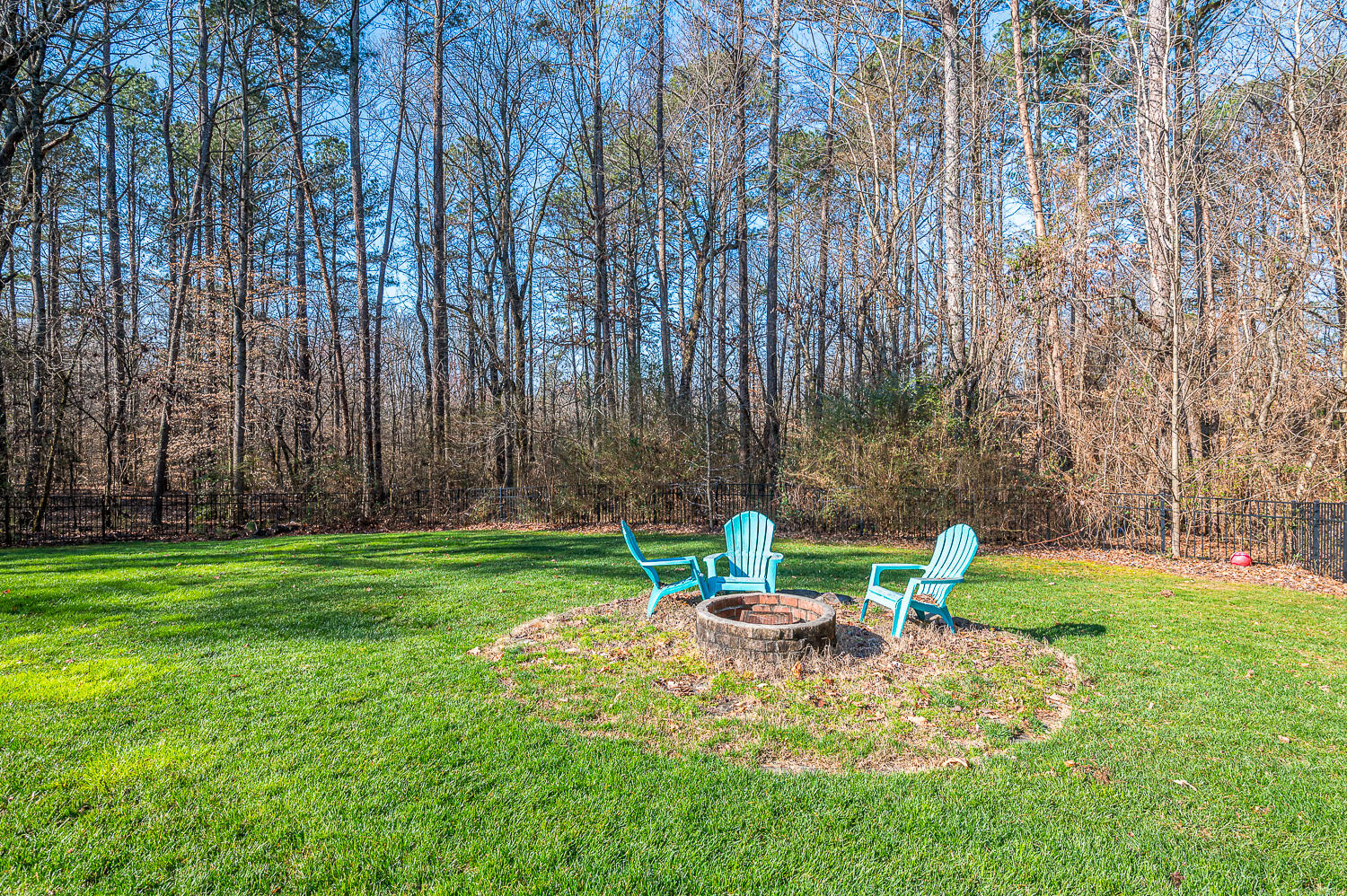 560 Classic Trail Property Photo 5