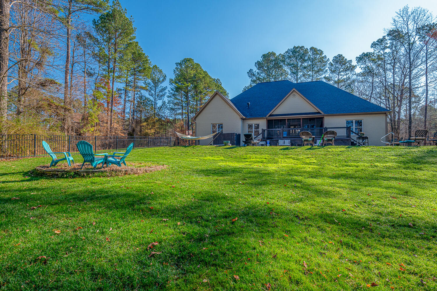 560 Classic Trail Property Photo 10