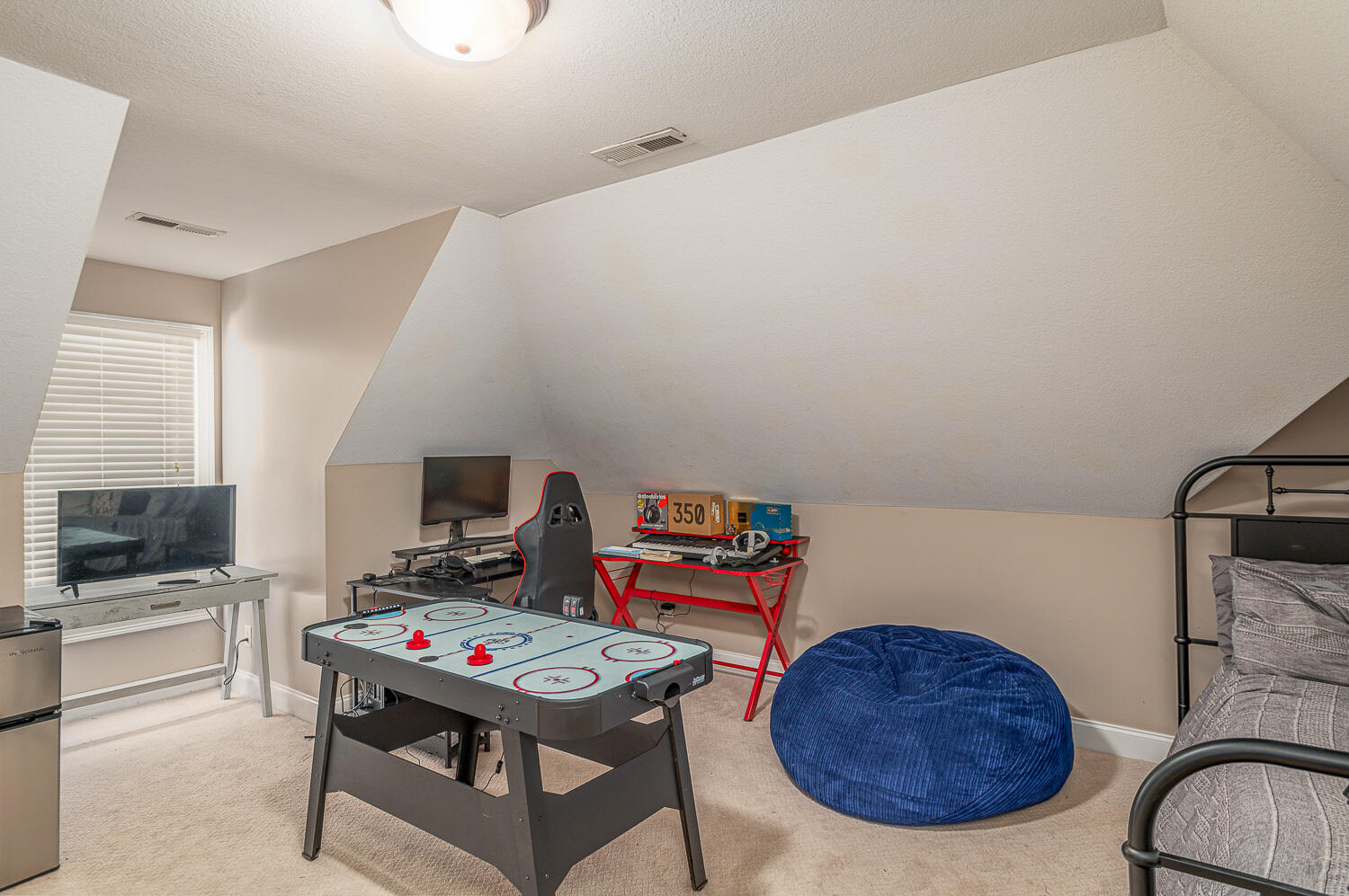 560 Classic Trail Property Photo 37