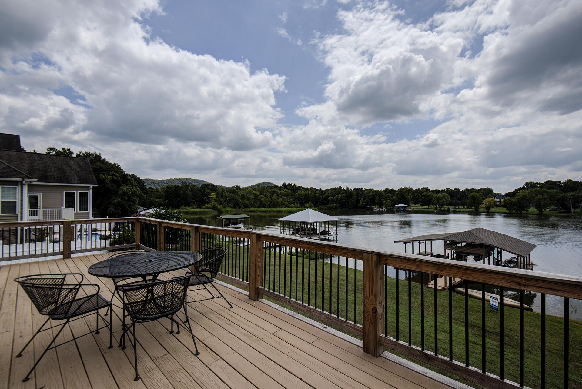 334 Windmill Lane Property Photo 3