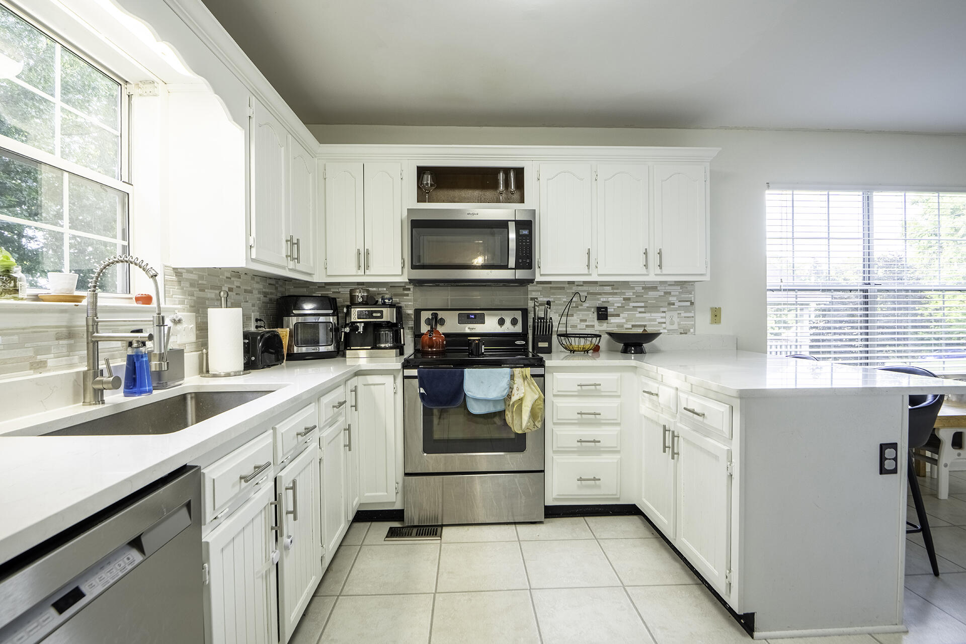 6911 Benwood Drive Property Photo 15