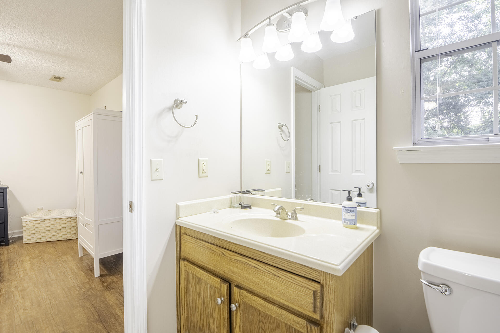 6911 Benwood Drive Property Photo 23