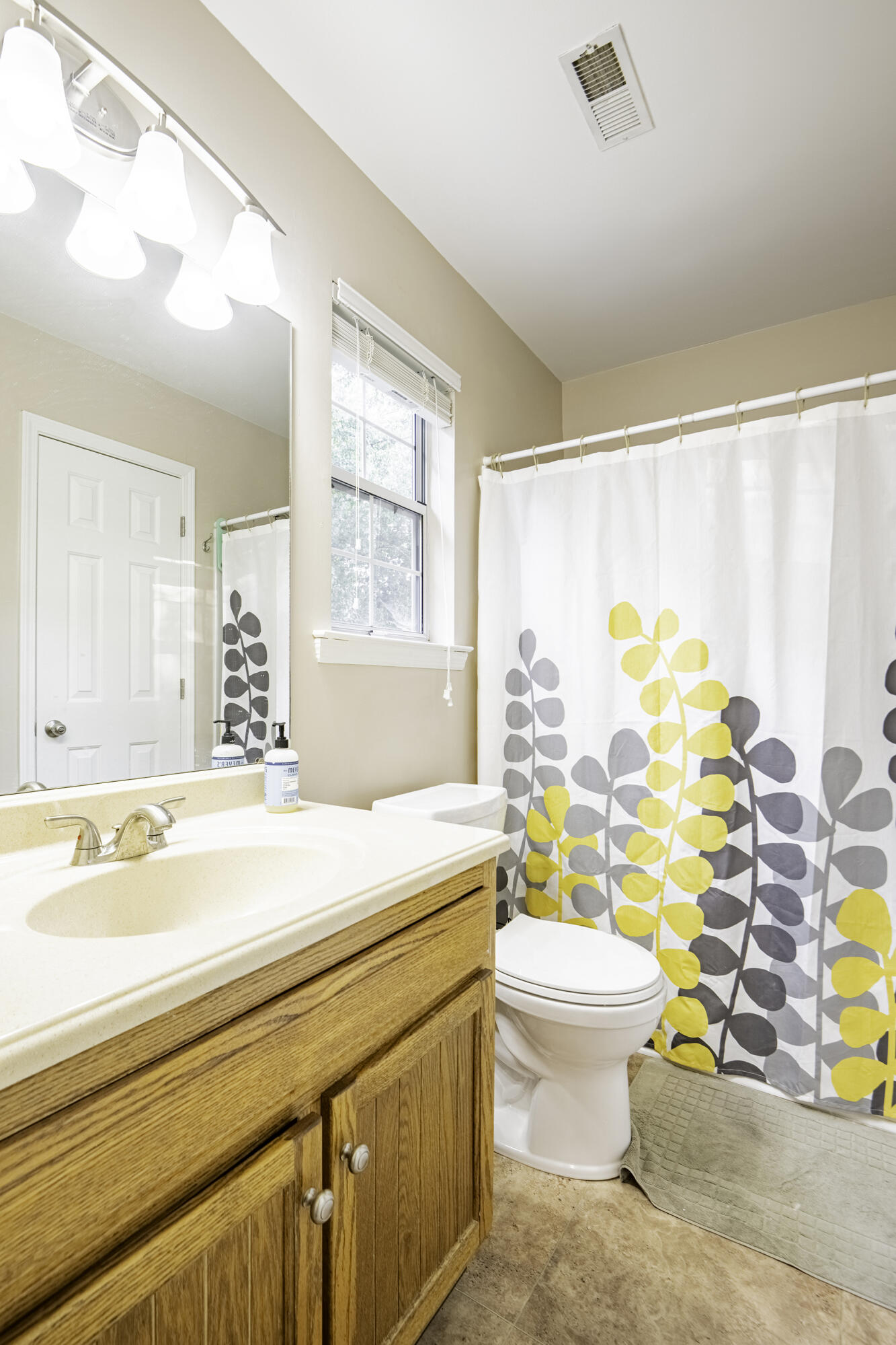 6911 Benwood Drive Property Photo 25