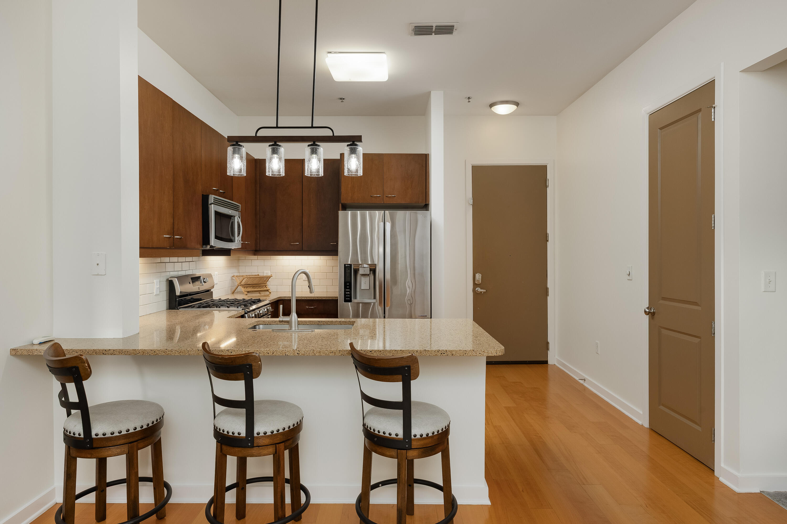 200 Manufacturers Road Property Photo 6