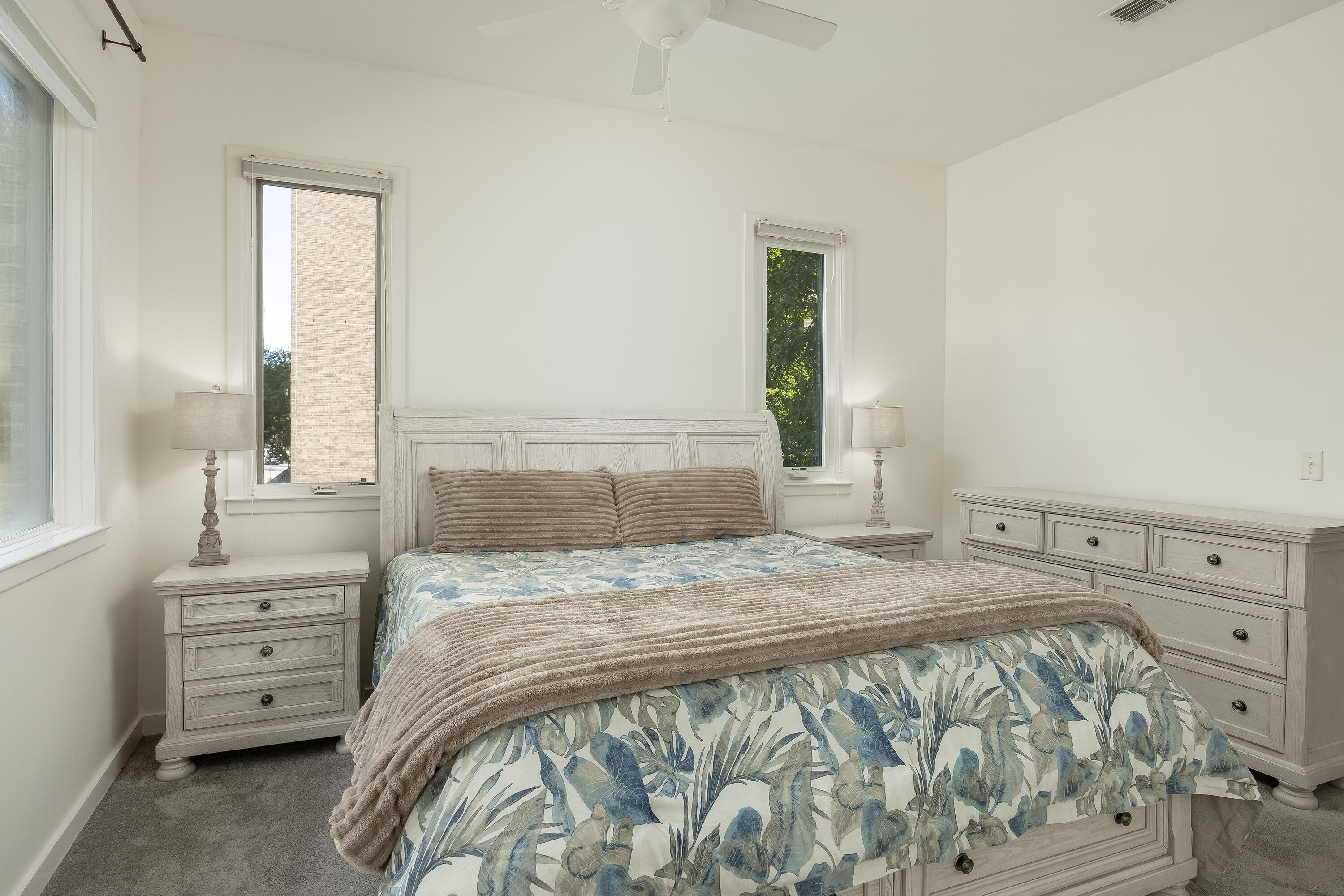 200 Manufacturers Road Property Photo 14