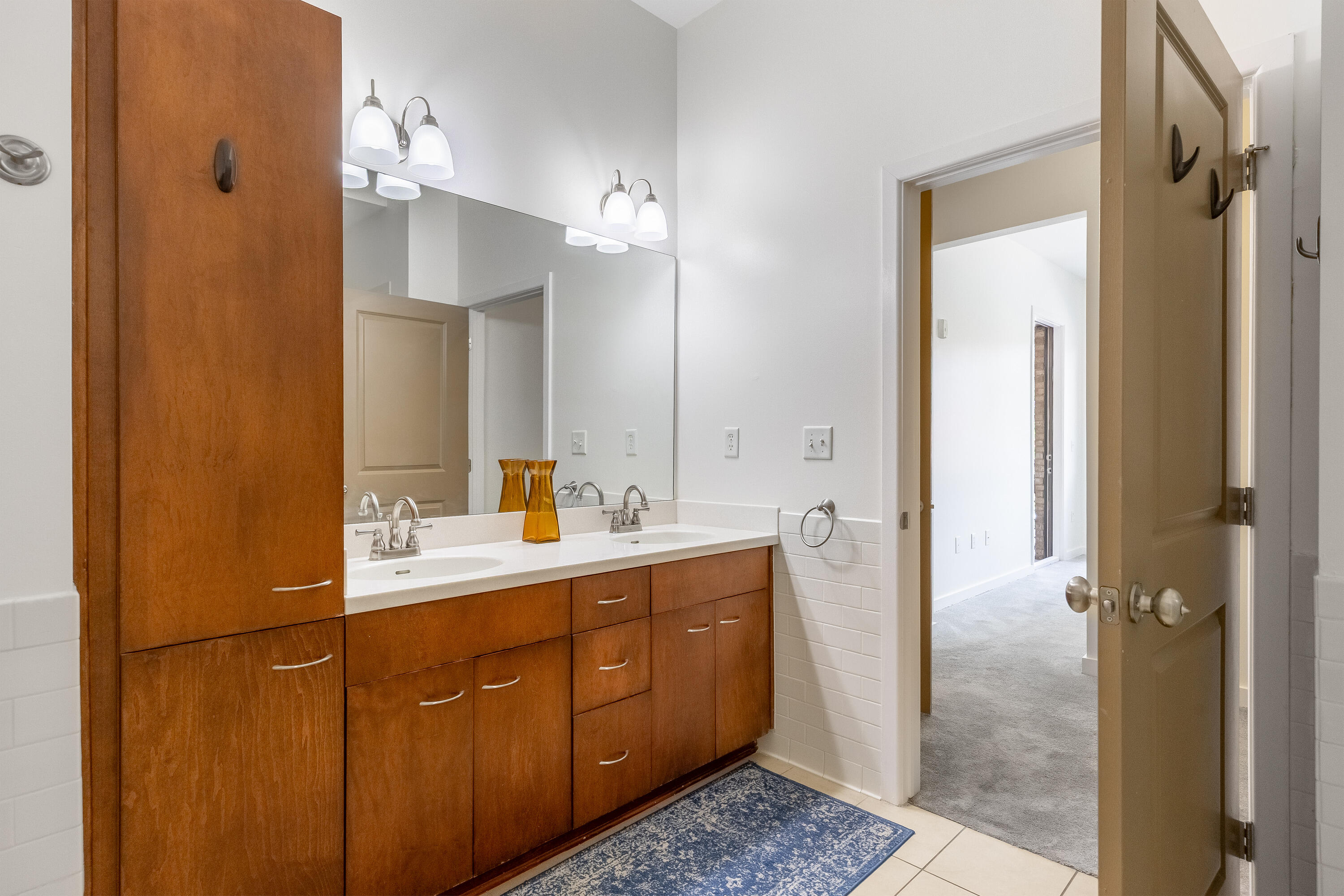 200 Manufacturers Road Property Photo 20