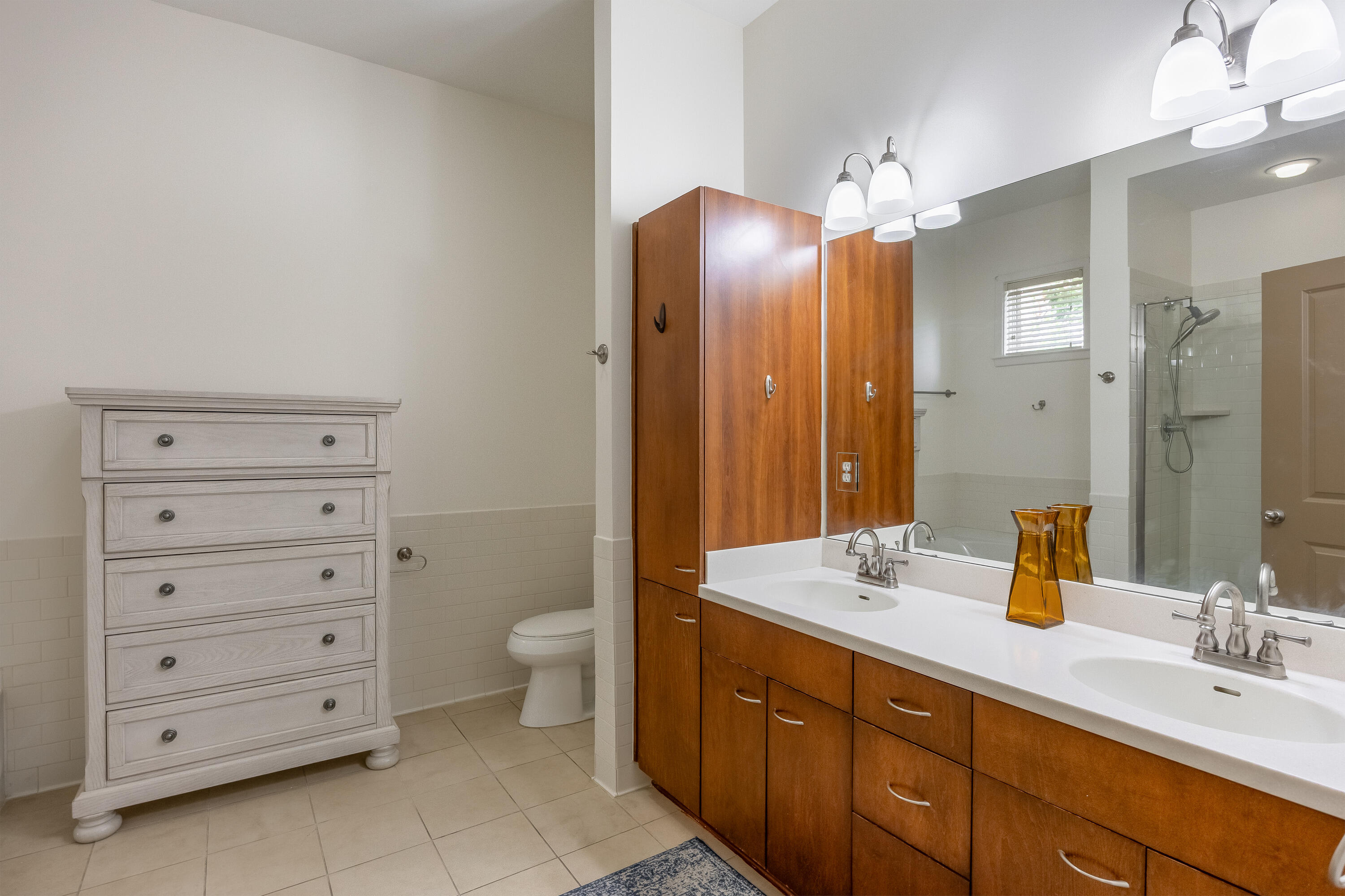 200 Manufacturers Road Property Photo 22