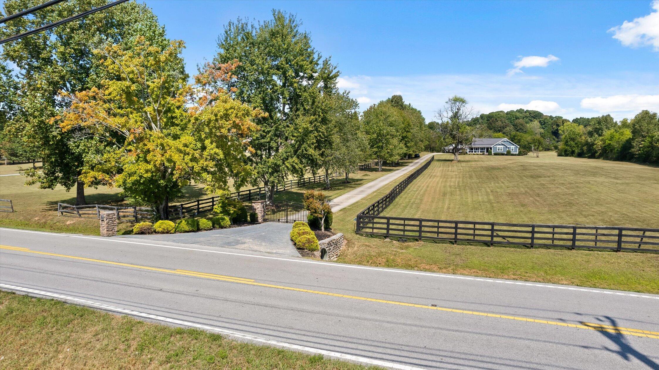 8123 Mahan Gap Road Property Photo 2