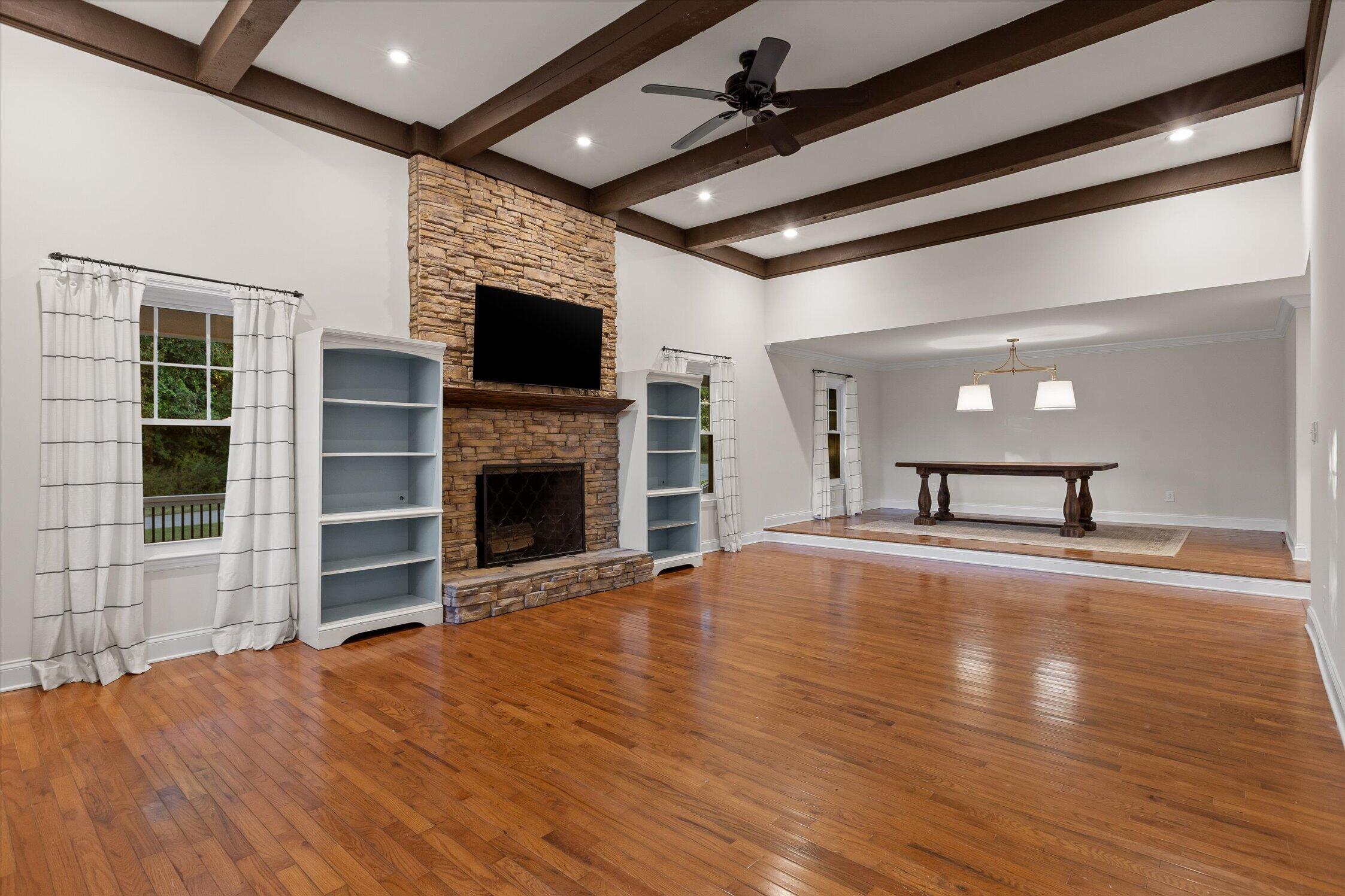 8123 Mahan Gap Road Property Photo 4