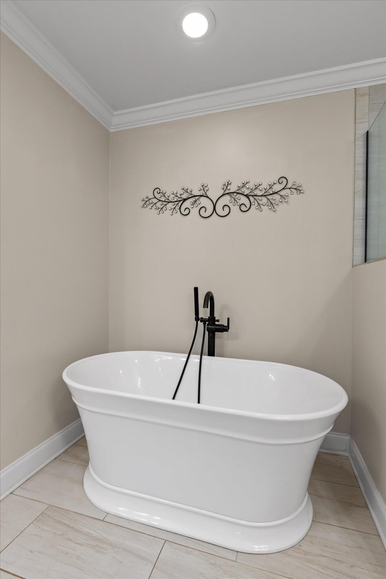8123 Mahan Gap Road Property Photo 14