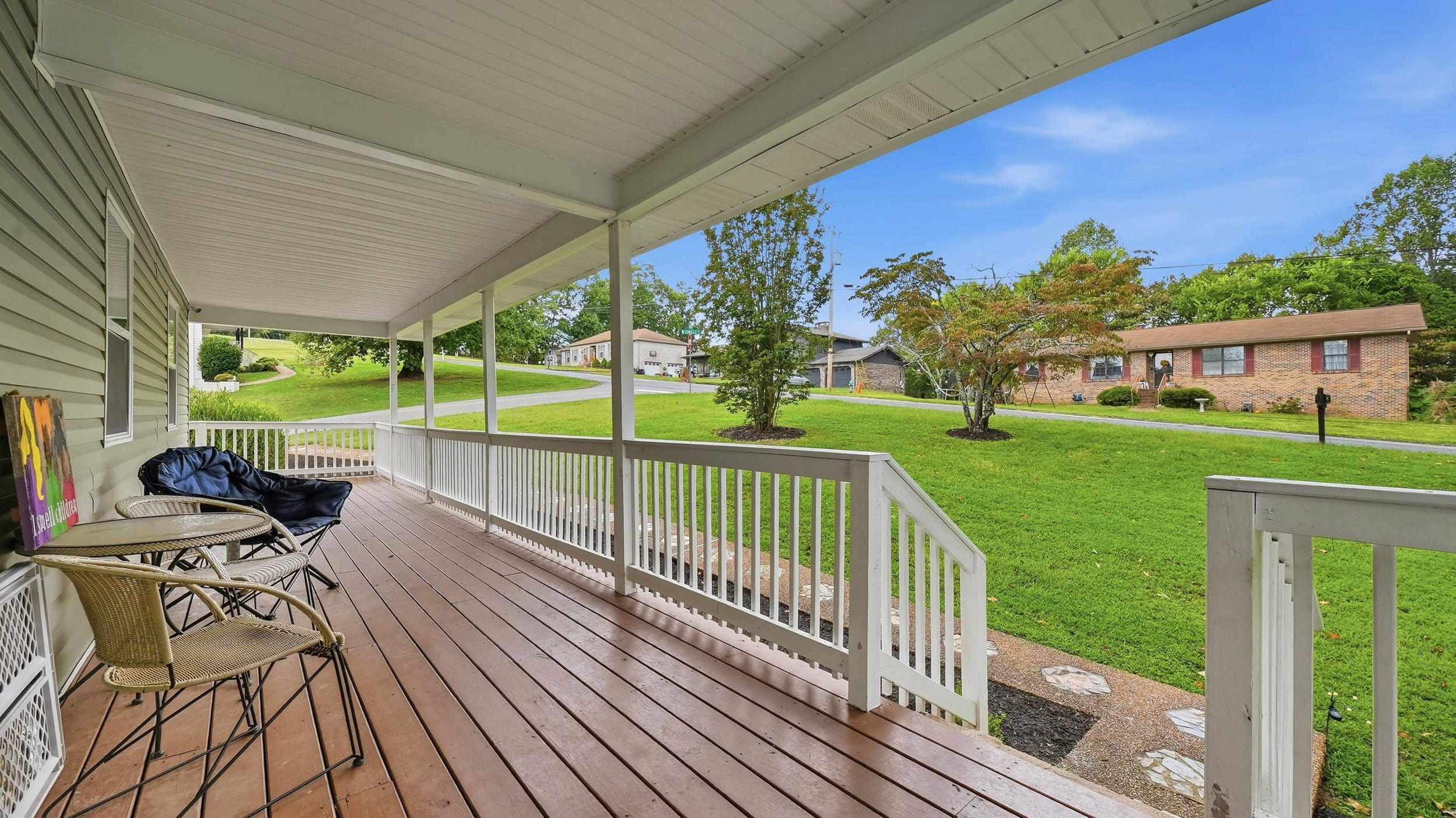 734 Crestridge Drive Property Photo 4
