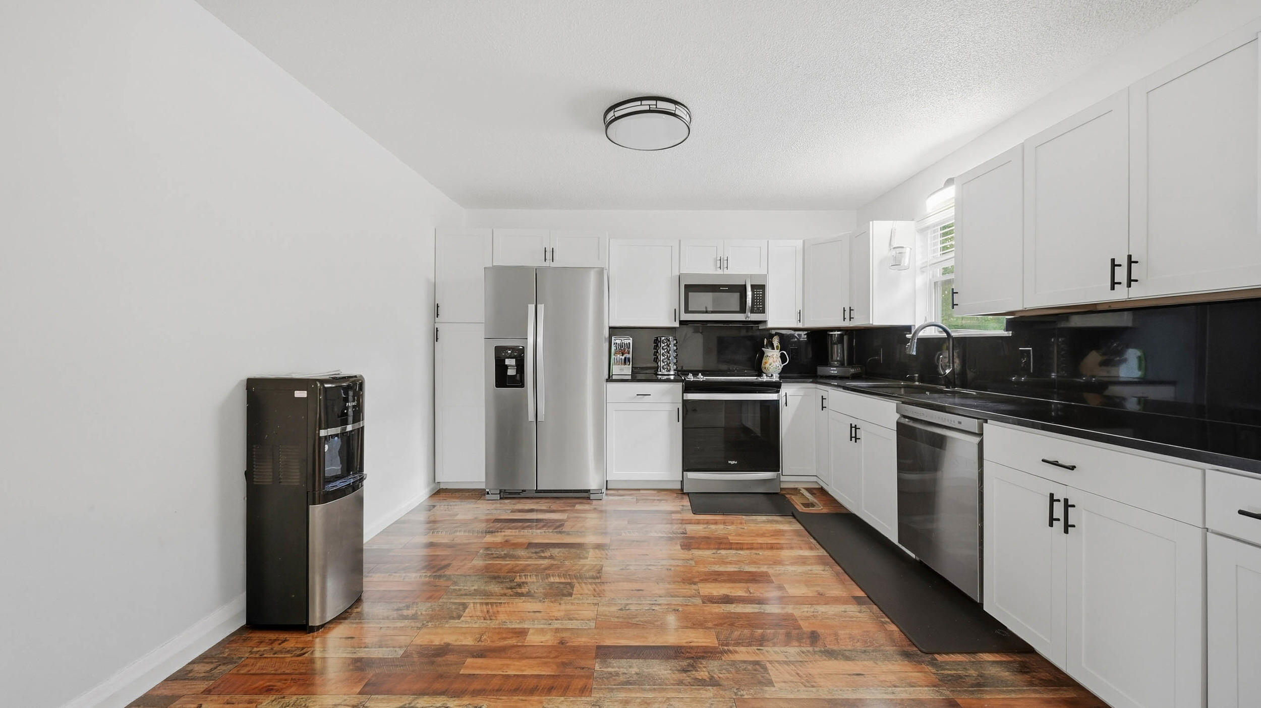734 Crestridge Drive Property Photo 11