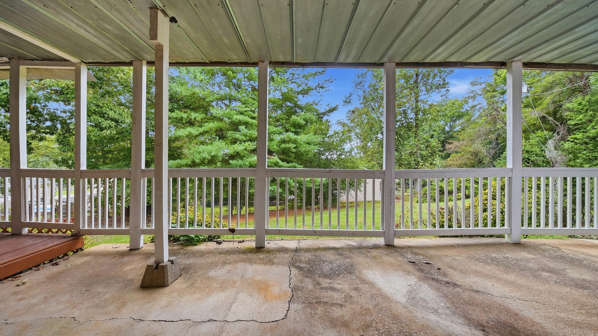 734 Crestridge Drive Property Photo 32