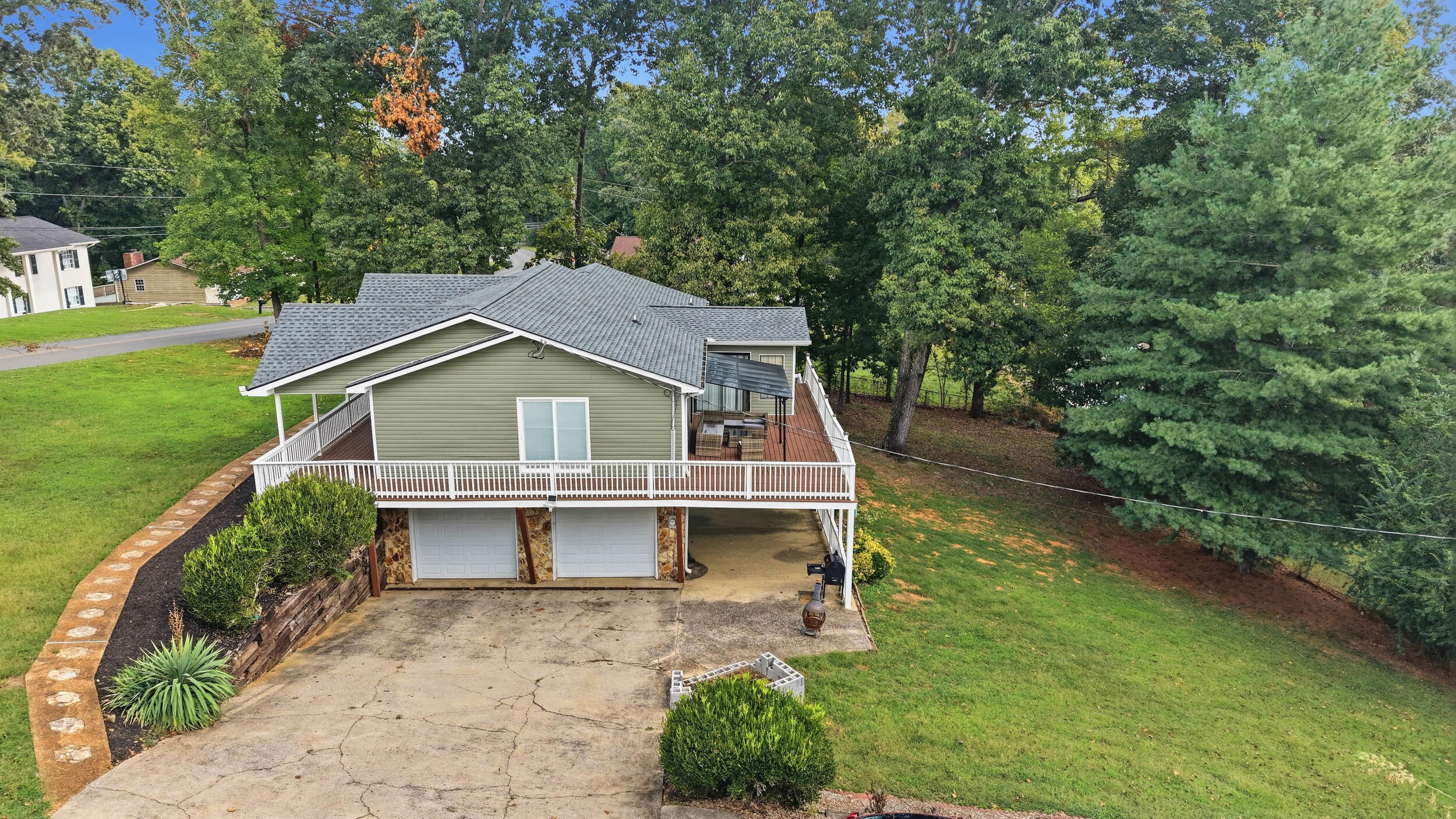 734 Crestridge Drive Property Photo 37