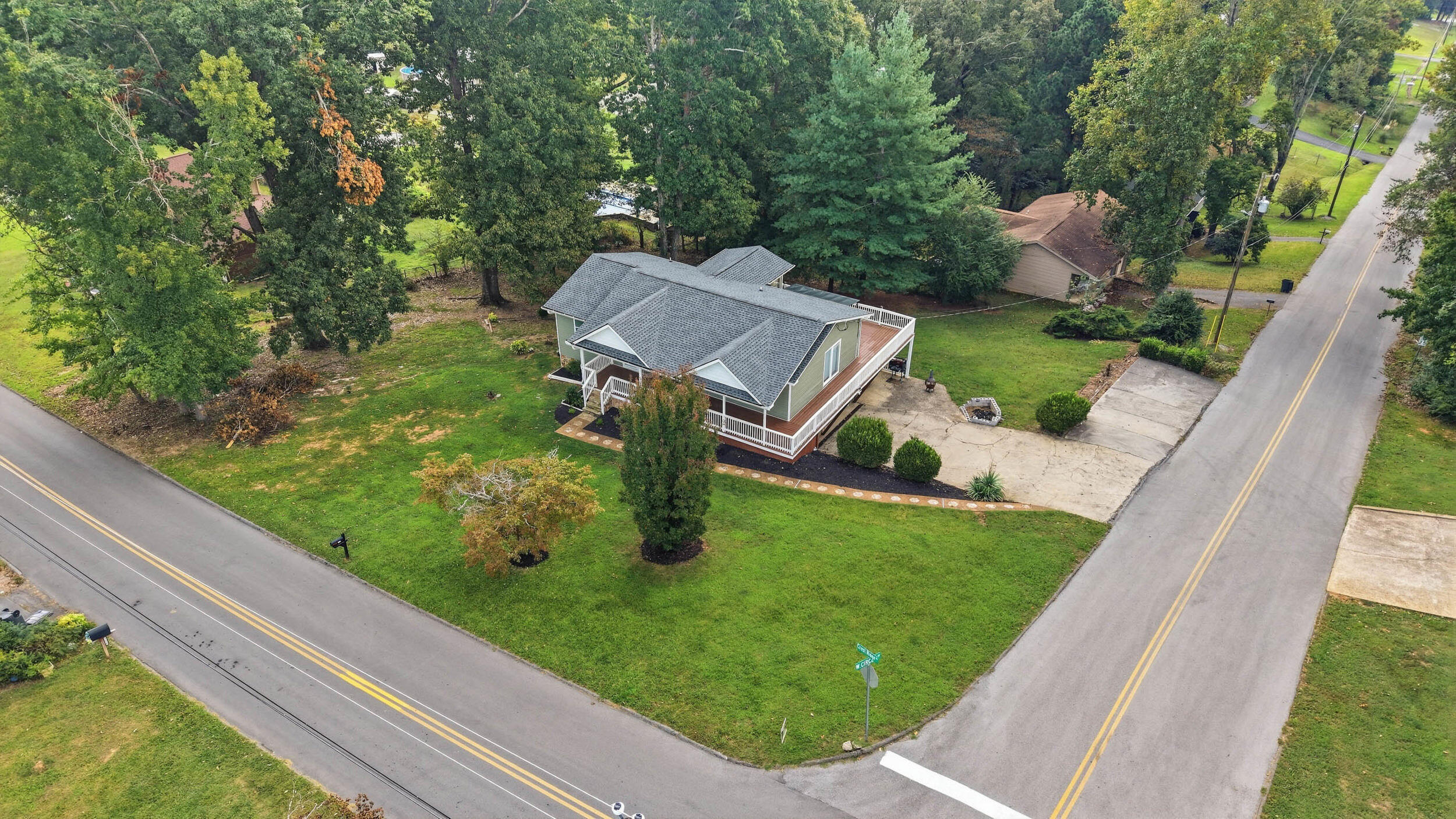 734 Crestridge Drive Property Photo 39