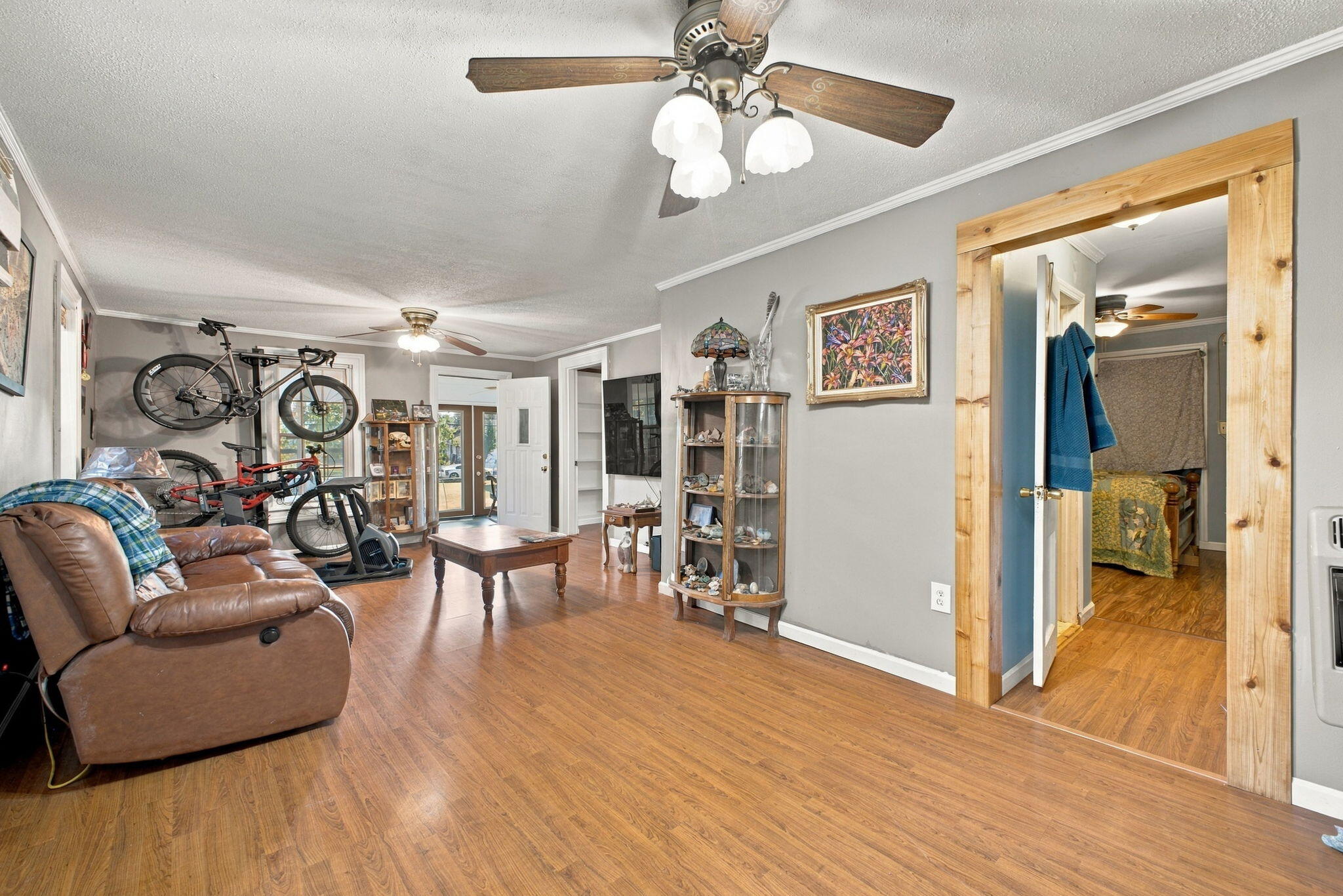 910 S Chattanooga Street Property Photo 6