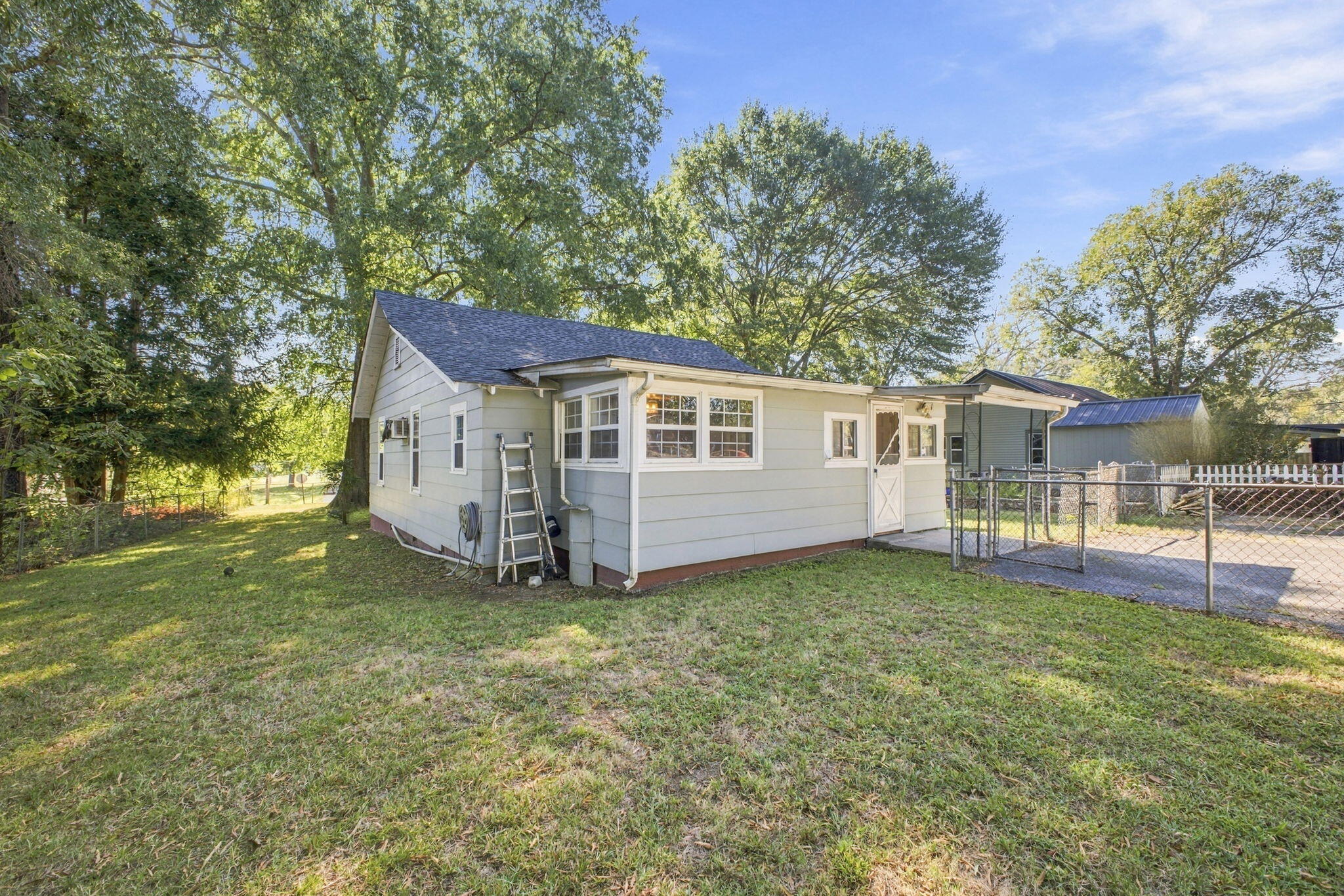 910 S Chattanooga Street Property Photo 37