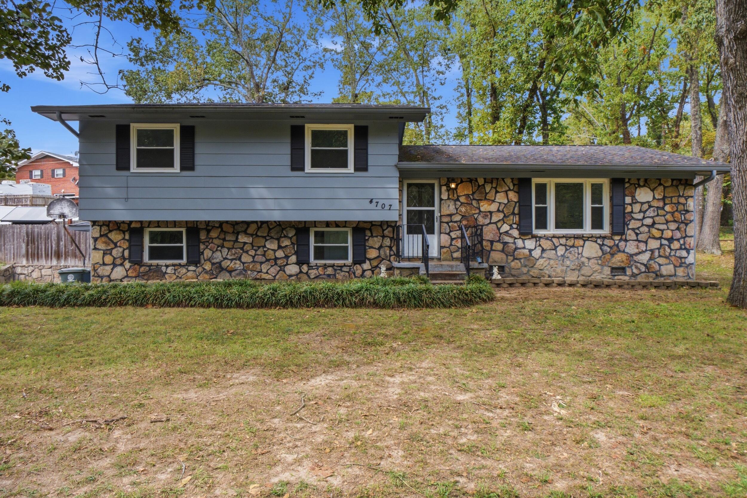 4707 Norcross Road Property Photo 1