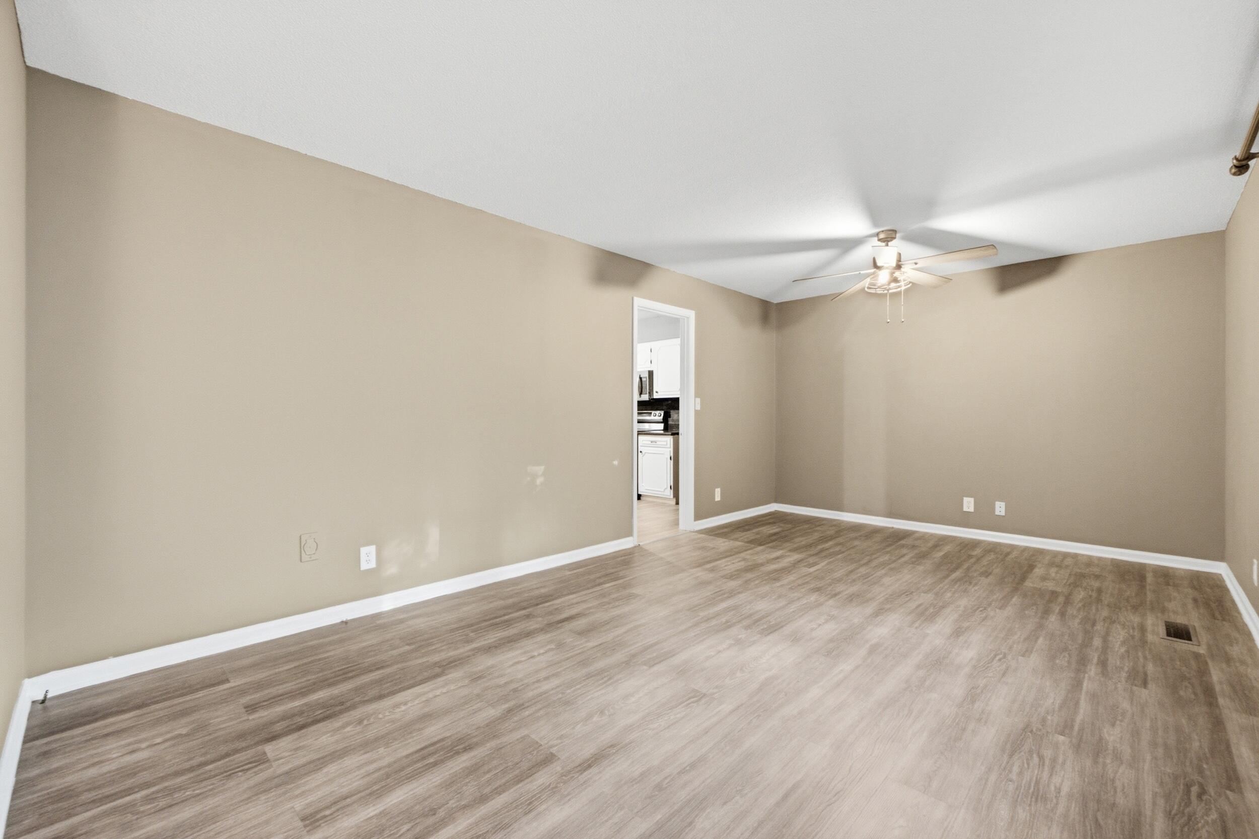 4707 Norcross Road Property Photo 9