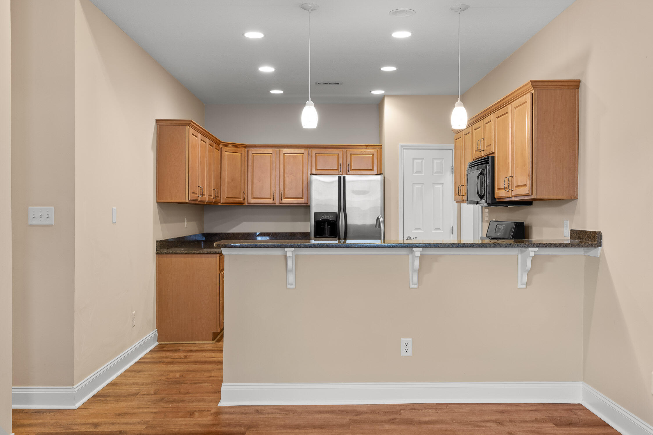 2419 Baskette Way Property Photo 11