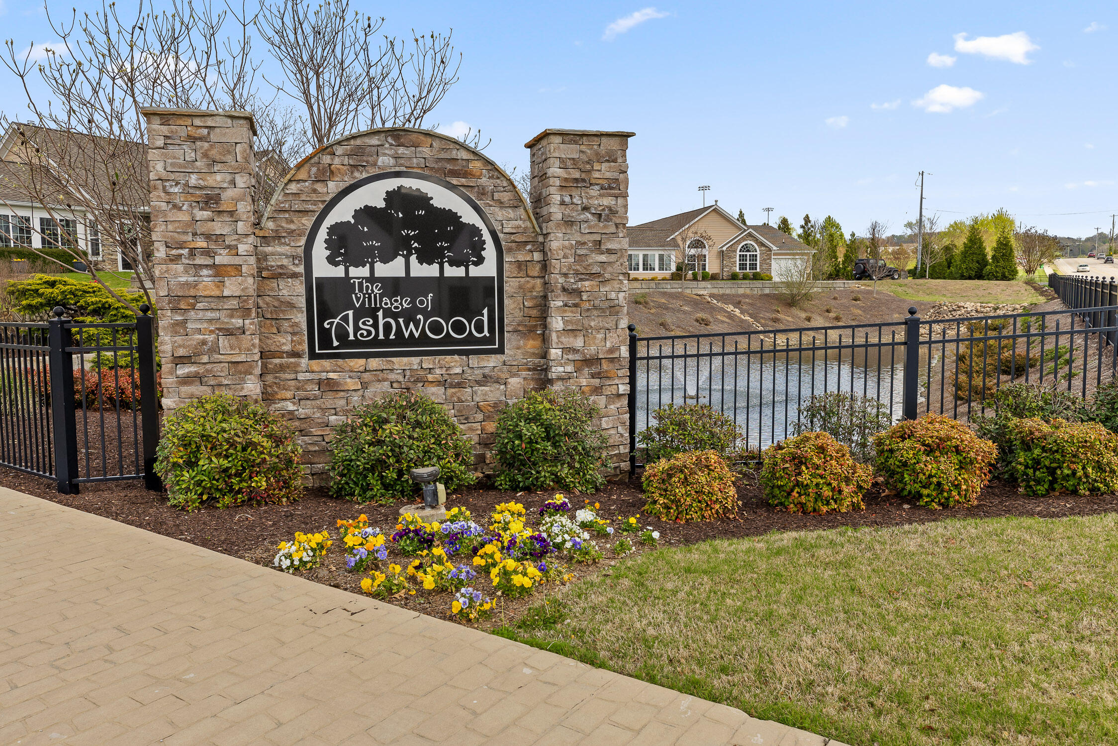 2419 Baskette Way Property Photo 26