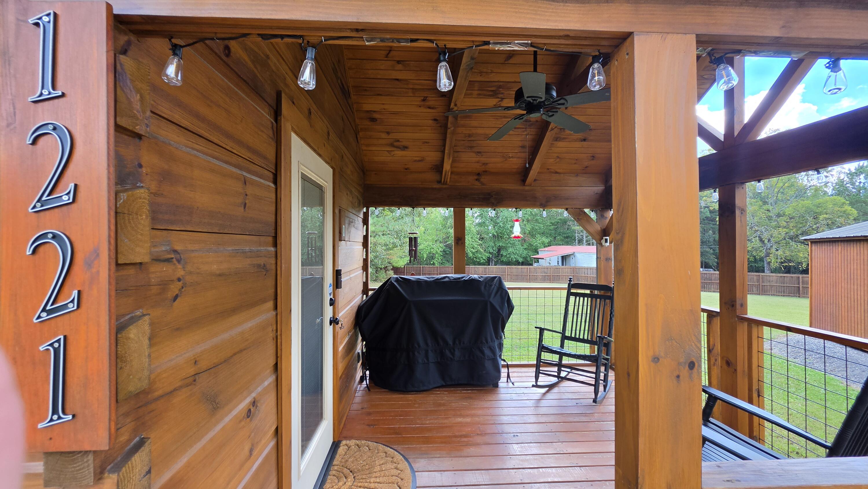 1221 County Road 641 Property Photo 11