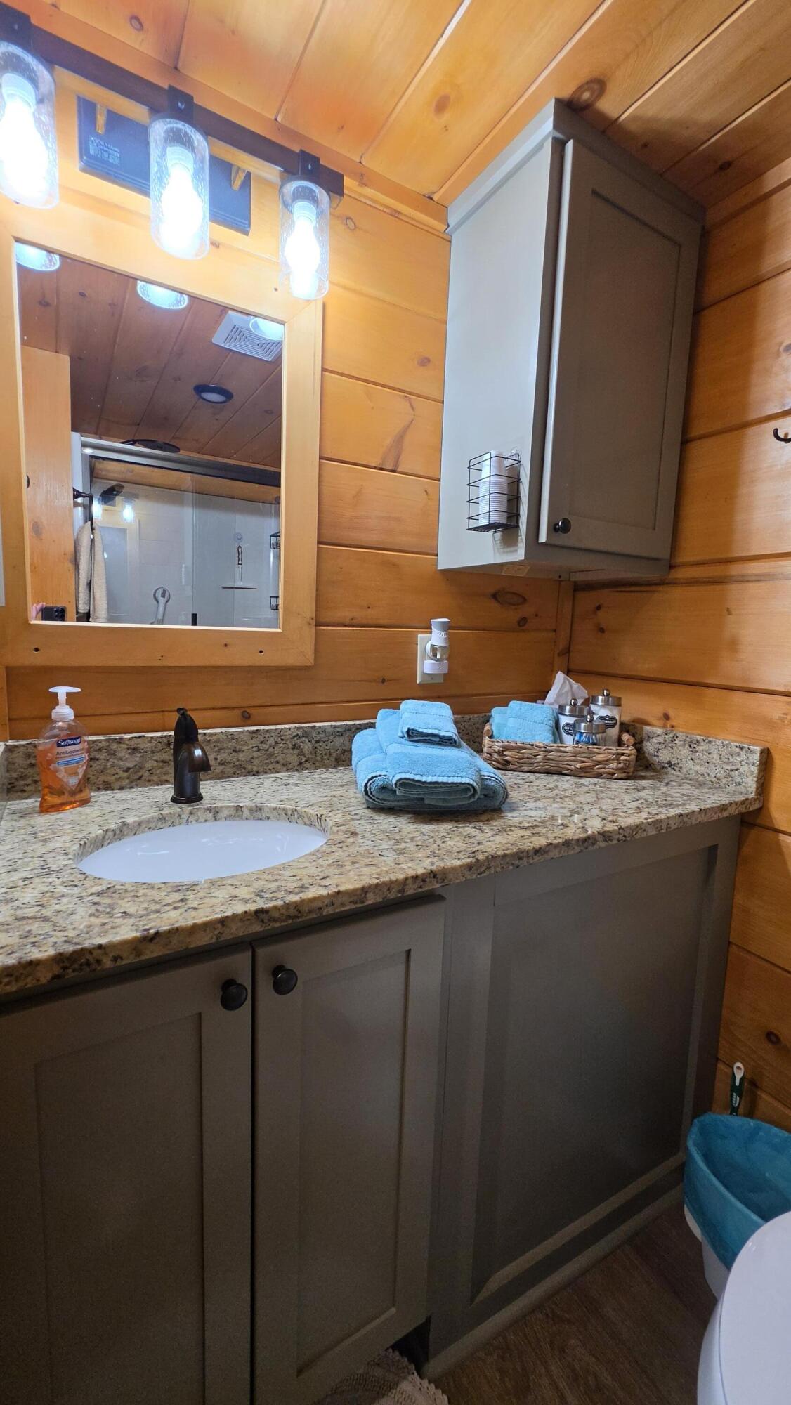 1221 County Road 641 Property Photo 33
