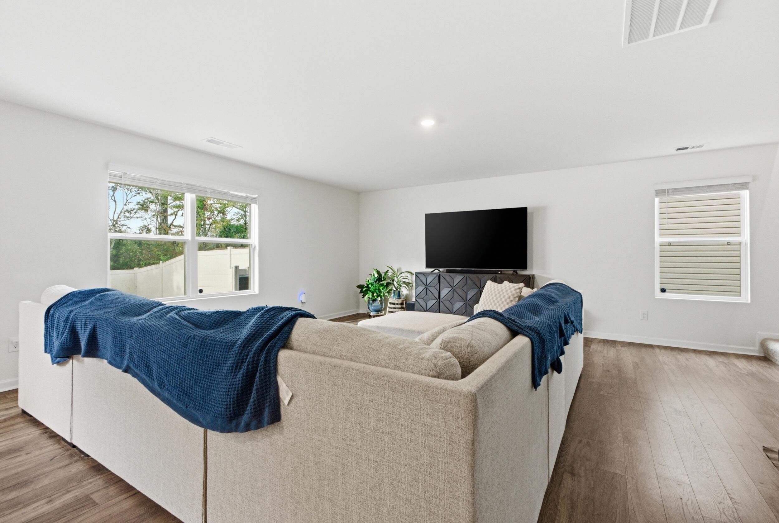 63 Draft Street Property Photo 7