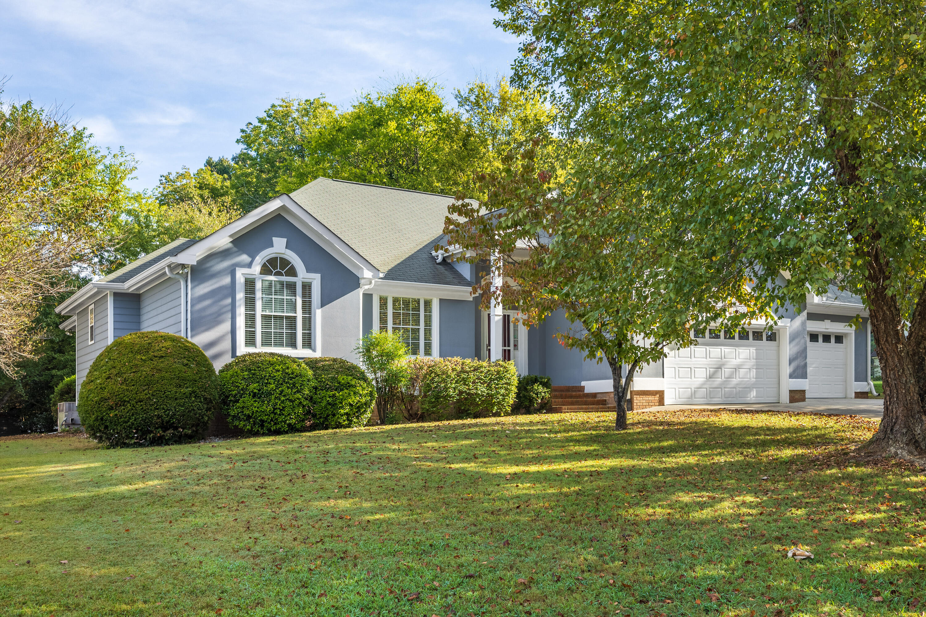5433 Misty Valley Drive Property Photo 1