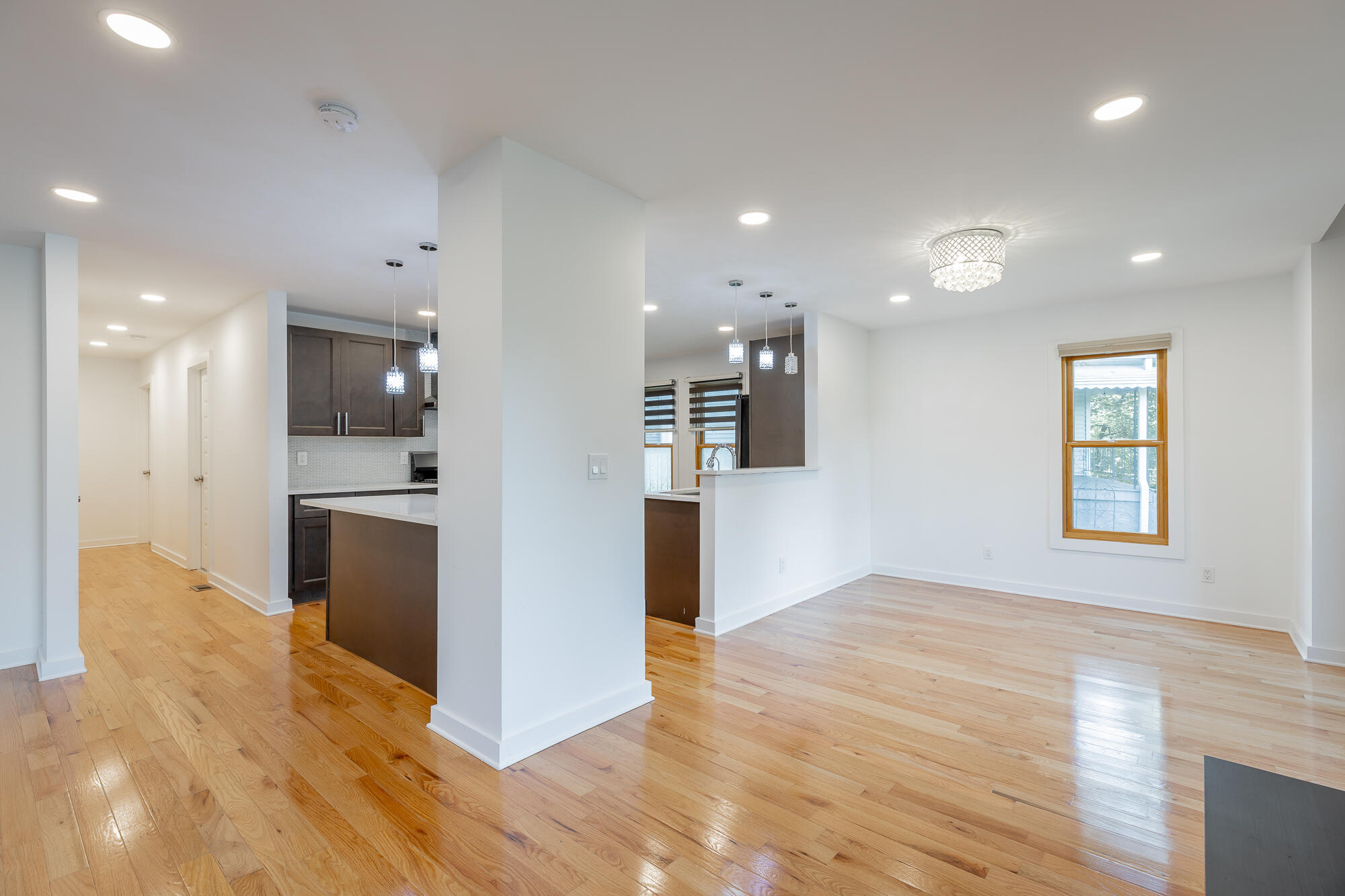 106 Everett Street Property Photo 5
