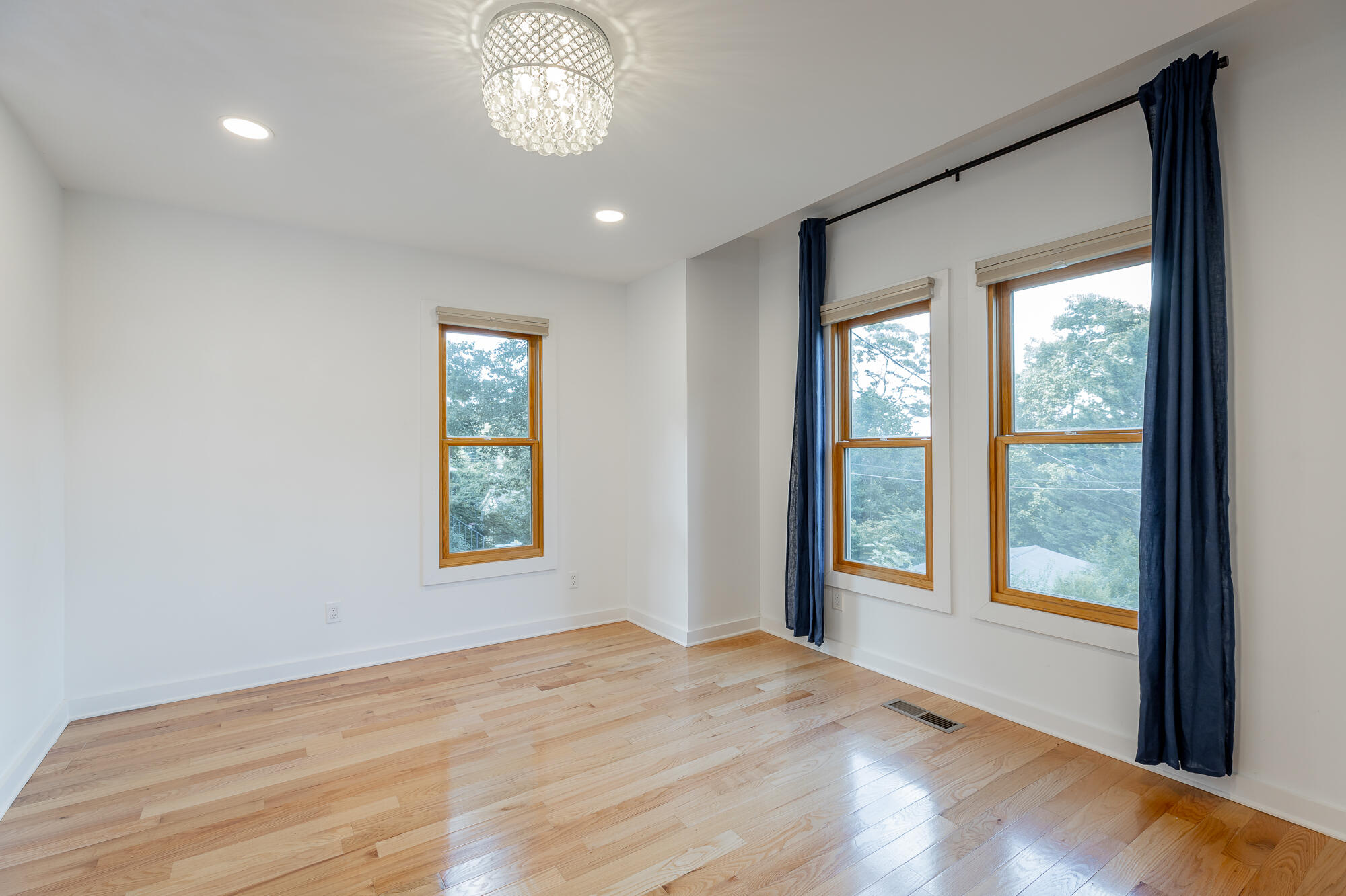 106 Everett Street Property Photo 7