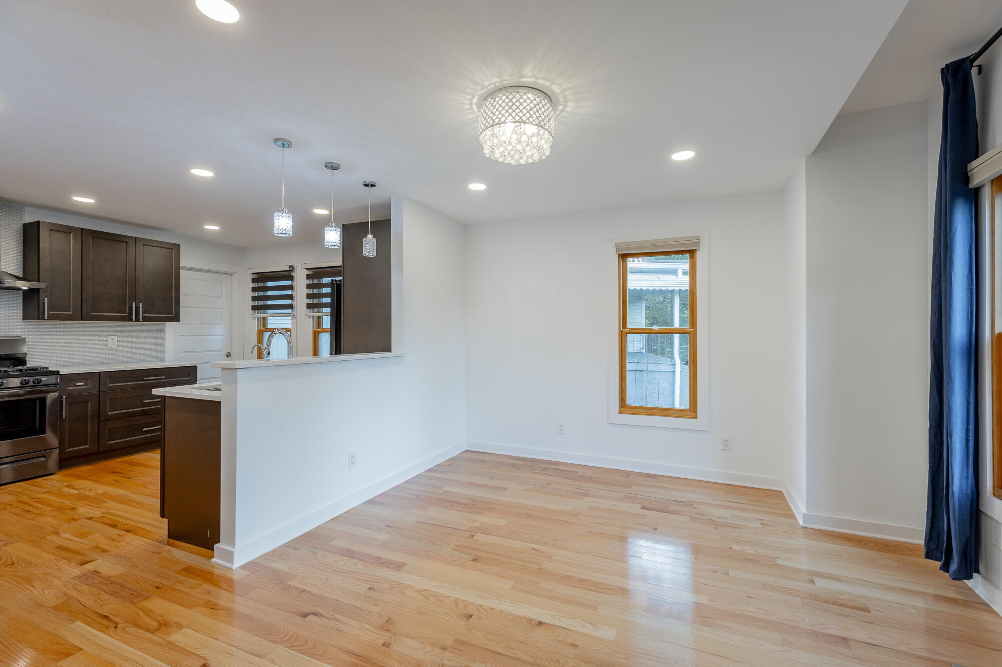 106 Everett Street Property Photo 8