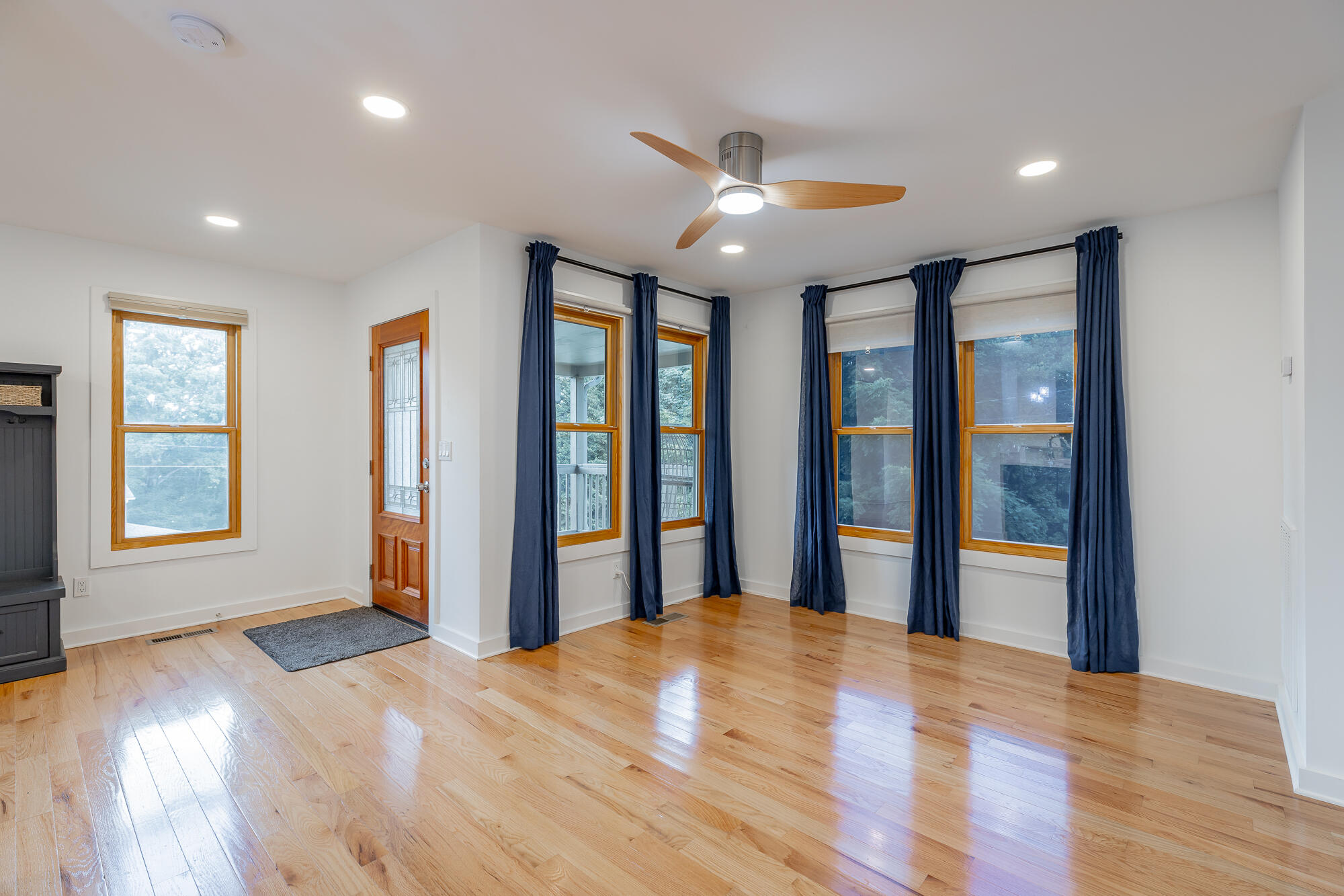 106 Everett Street Property Photo 13