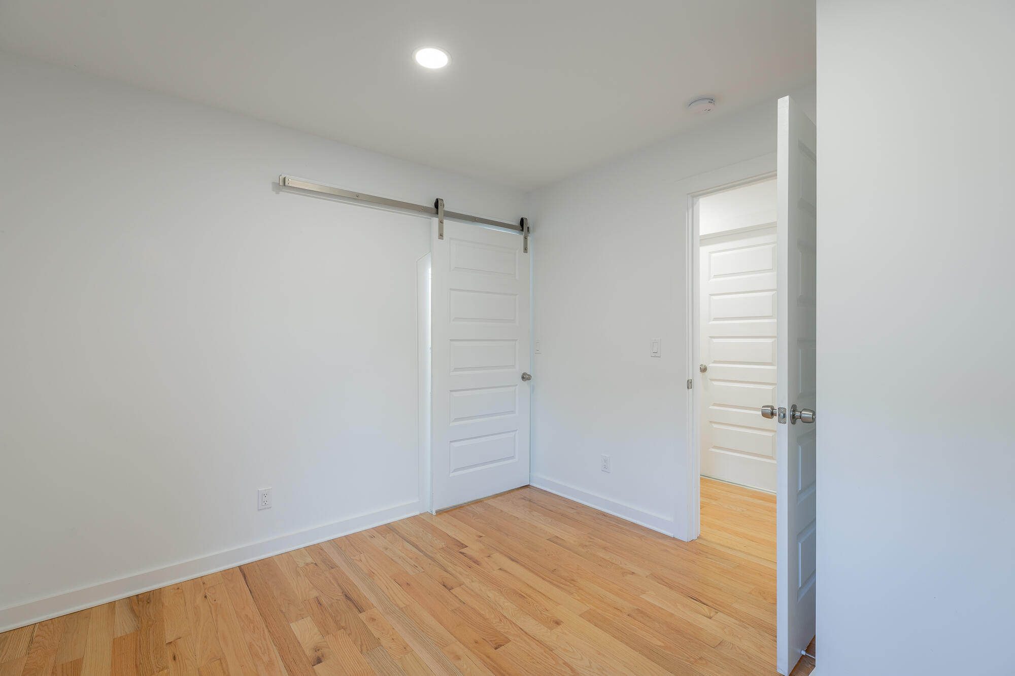 106 Everett Street Property Photo 27