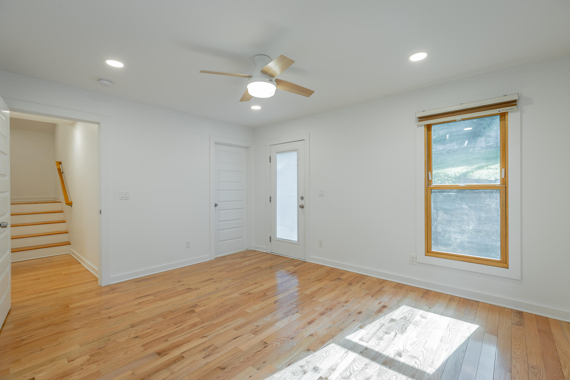 106 Everett Street Property Photo 39