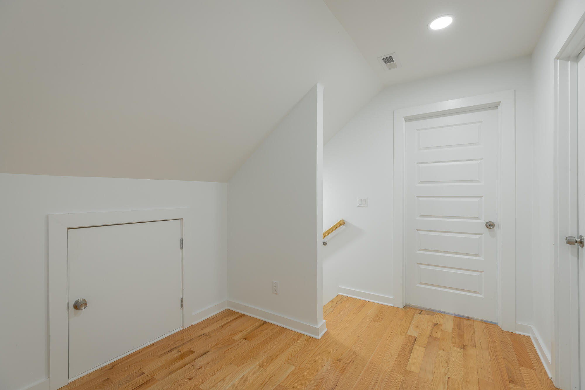 106 Everett Street Property Photo 41