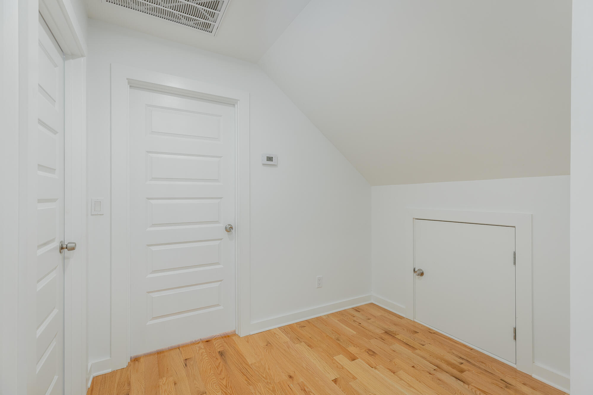 106 Everett Street Property Photo 42