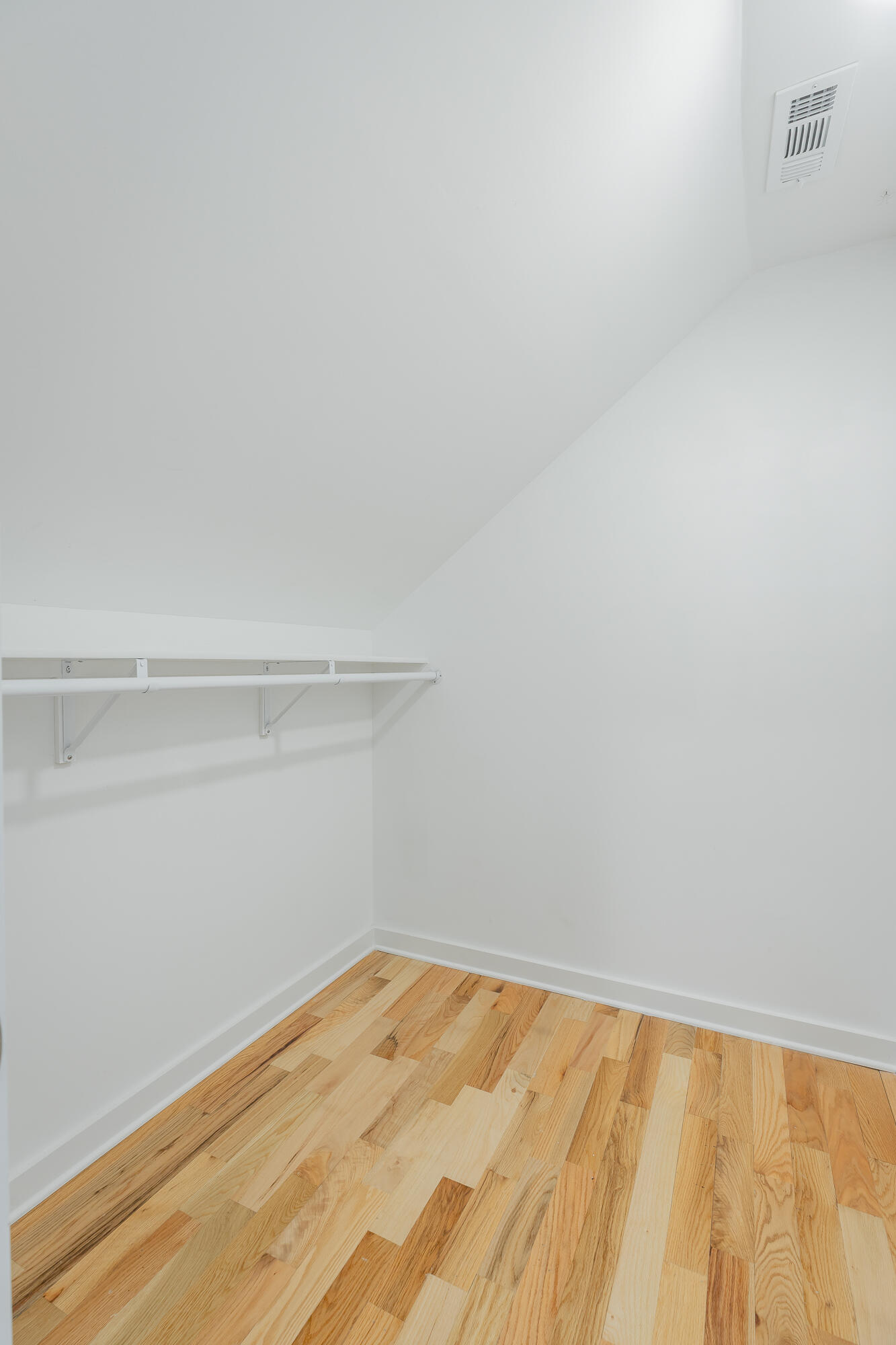 106 Everett Street Property Photo 51