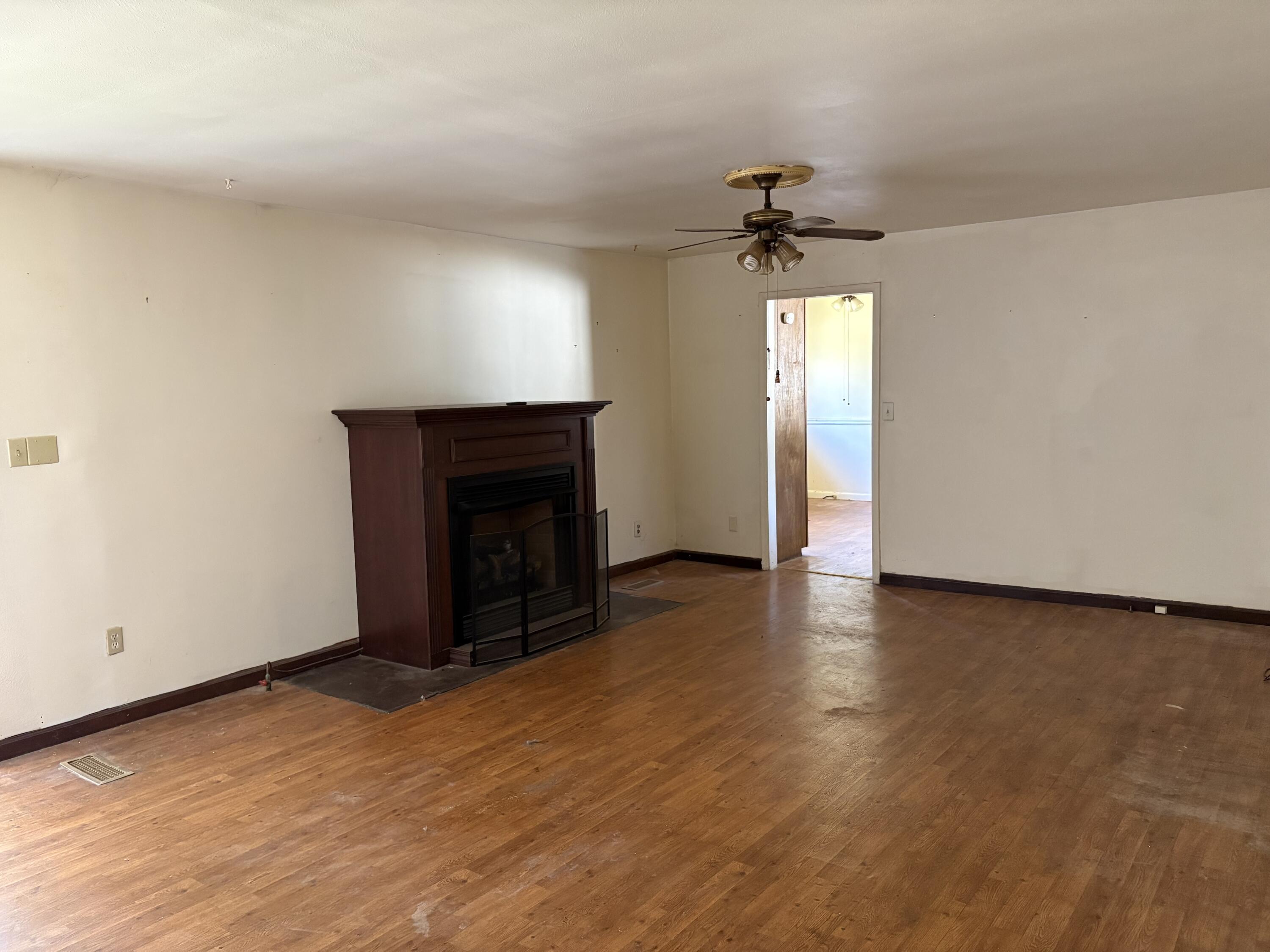 1927 Close Road Property Photo 15