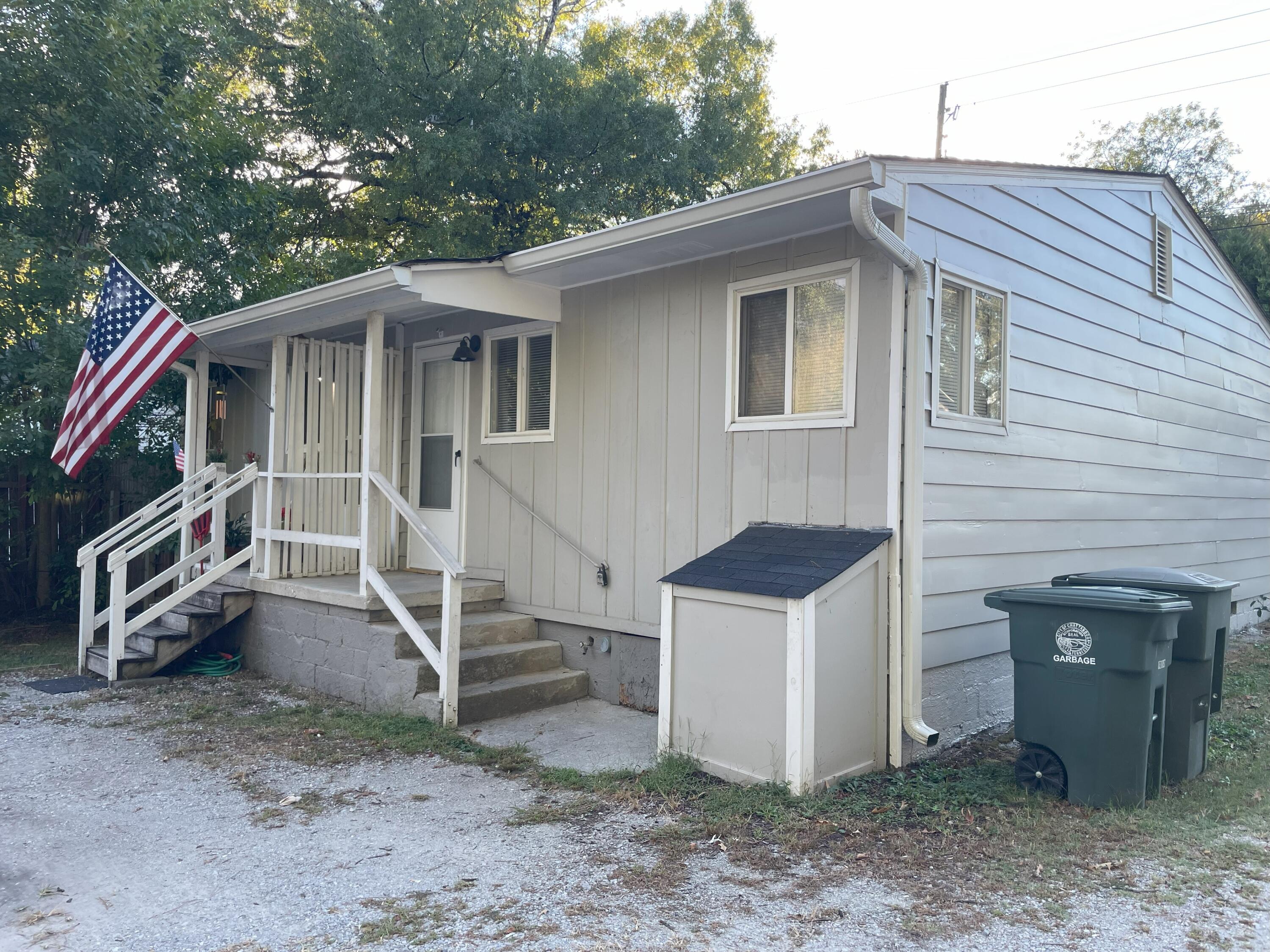 314 S Moore Road Property Photo 2