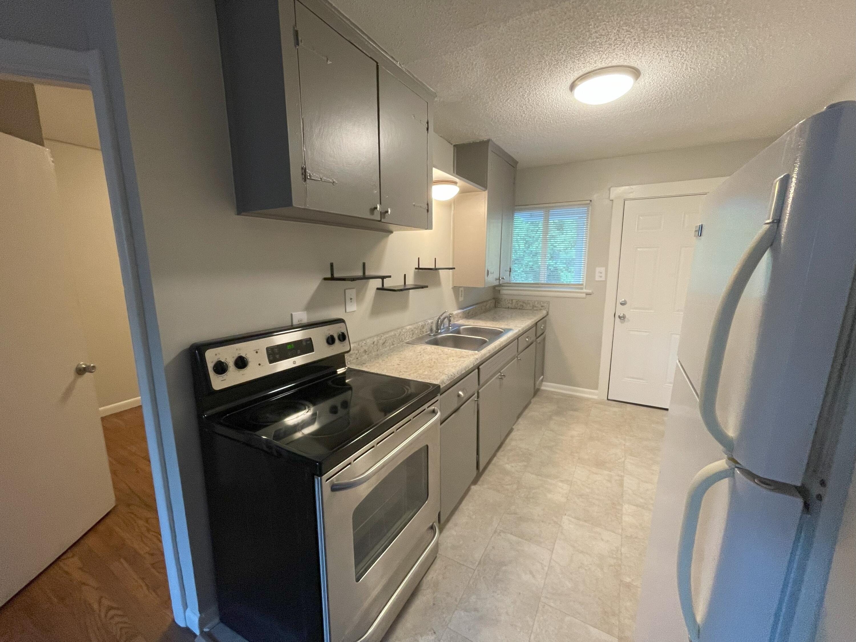 314 S Moore Road Property Photo 4