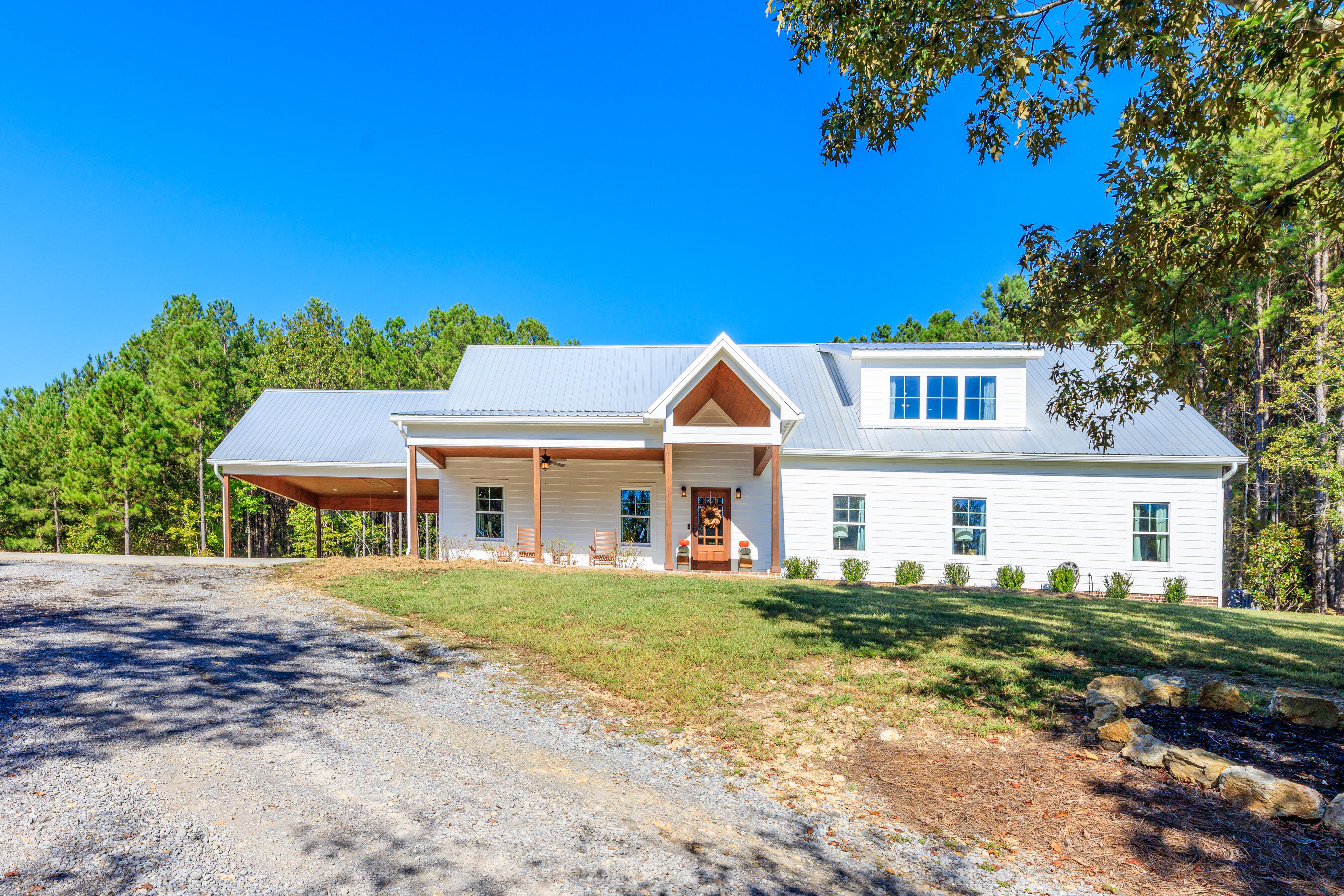 523 Bryant Road Property Photo 1