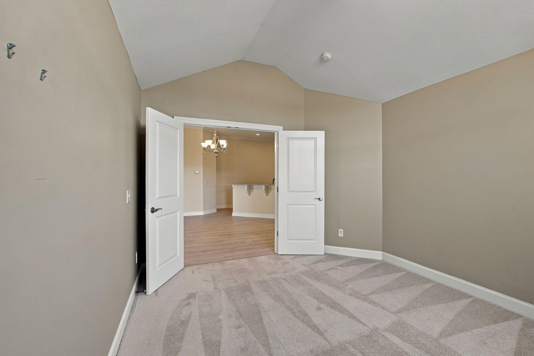 1639 Sedgefield Drive Property Photo 22