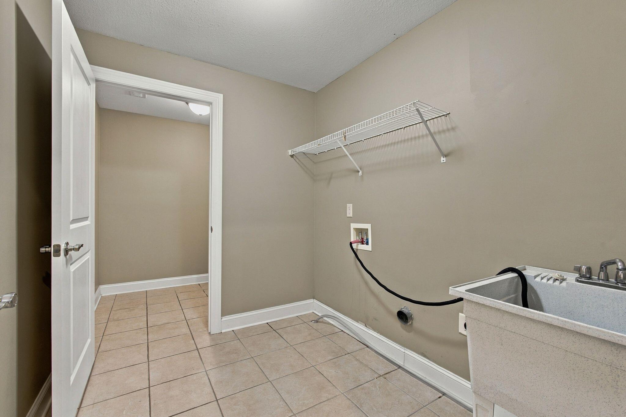 1639 Sedgefield Drive Property Photo 26