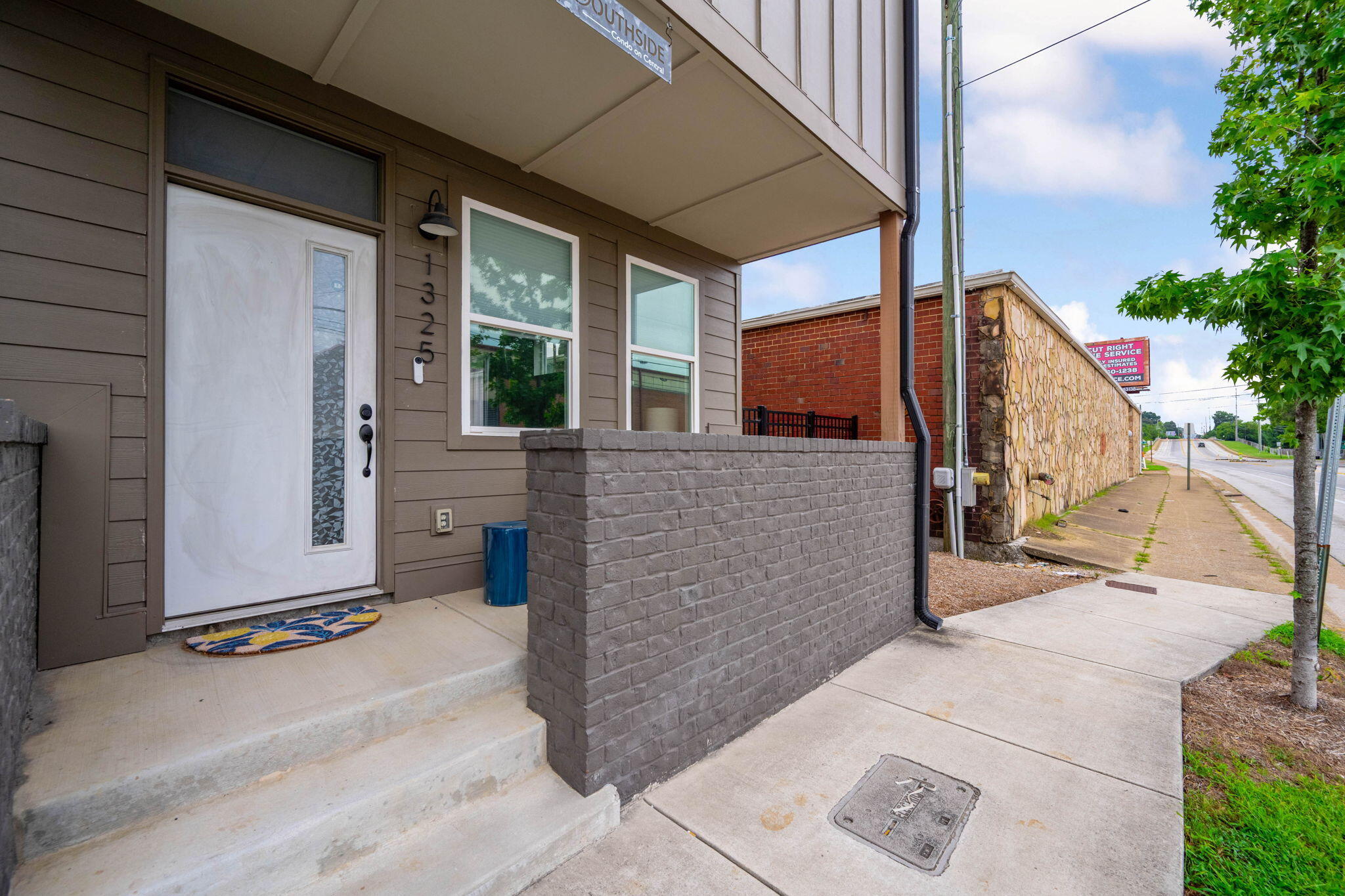 1325 Central Avenue Property Photo 7