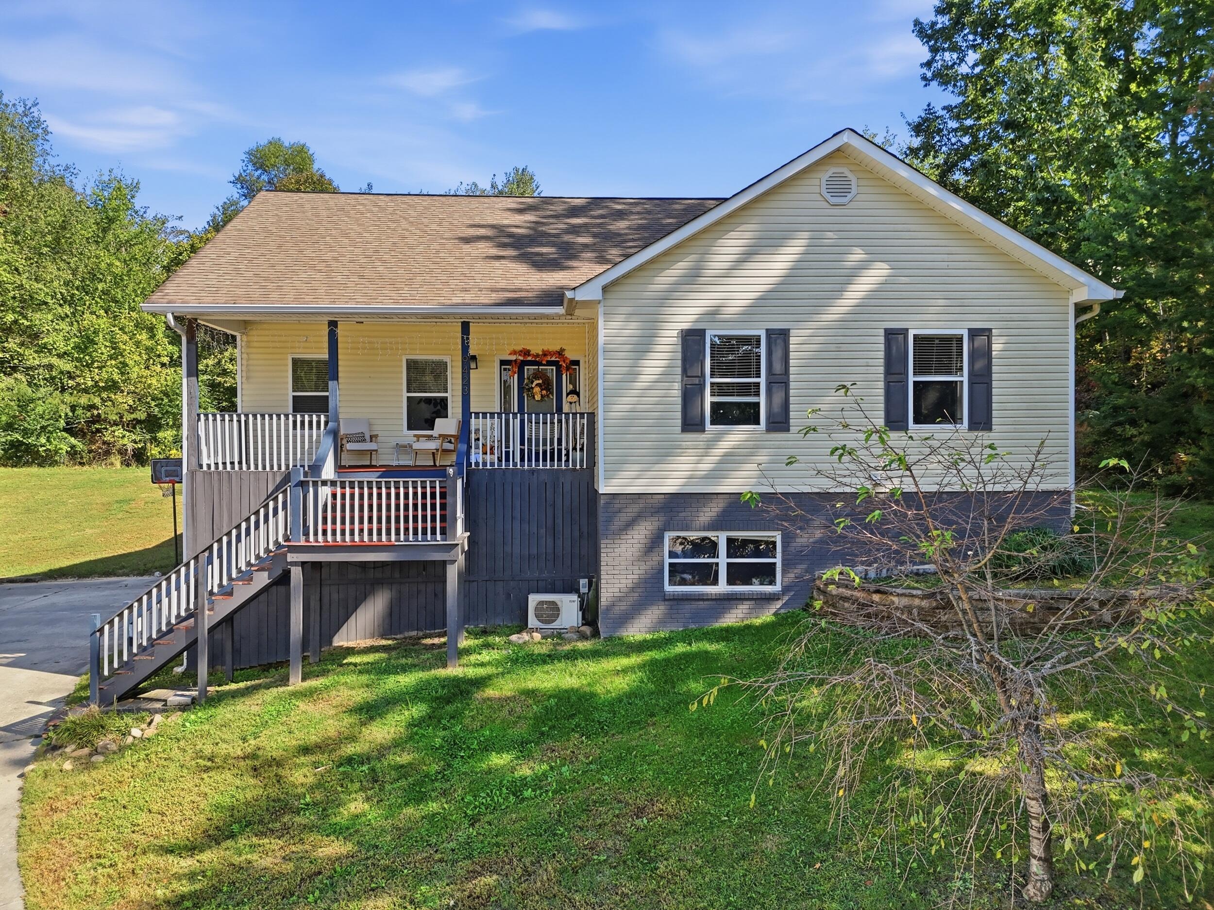 9423 Sweet Gum Lane Property Photo 1