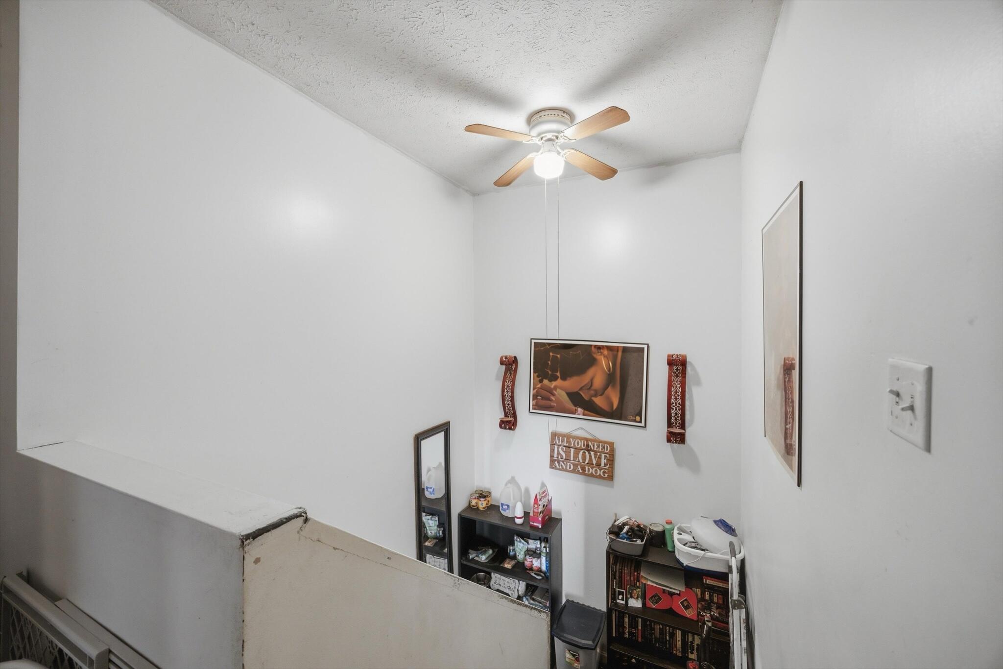 915 Sylvan Drive Property Photo 10