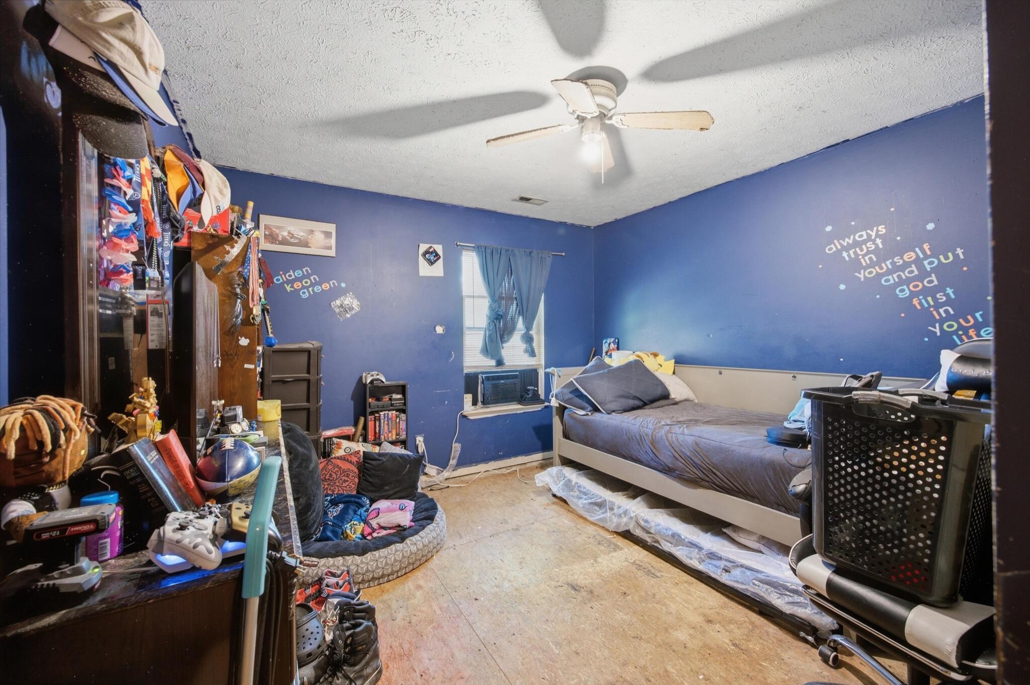 915 Sylvan Drive Property Photo 16
