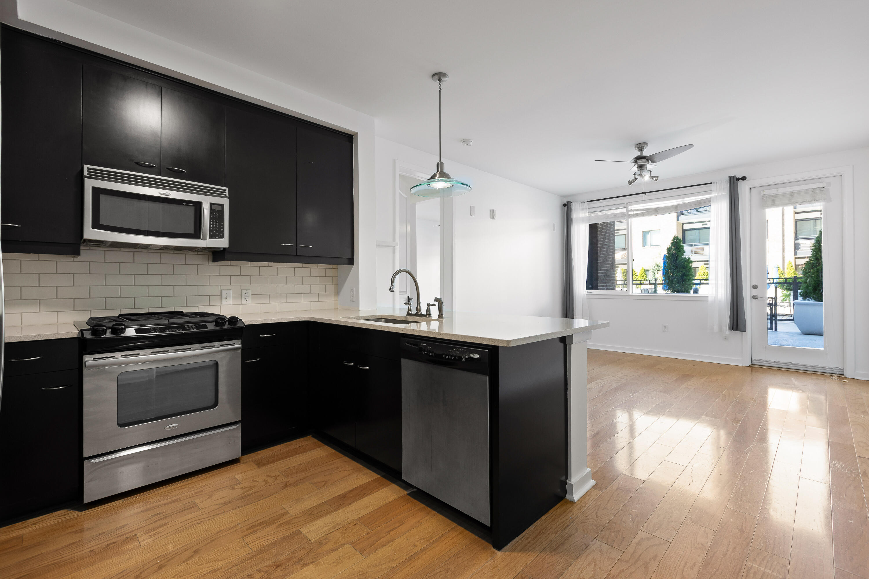 200 Manufacturers Road Property Photo 4